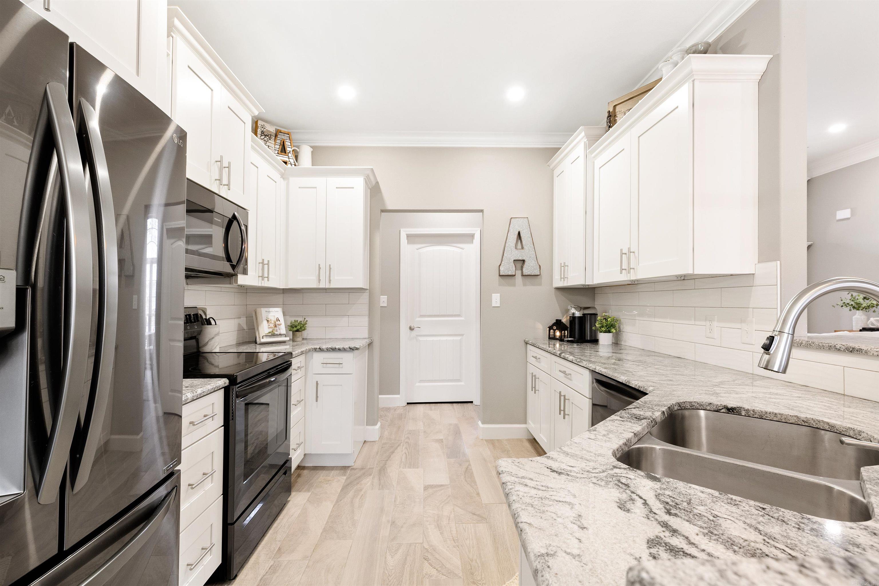 SILVER SPRINGS PH VII - Residential