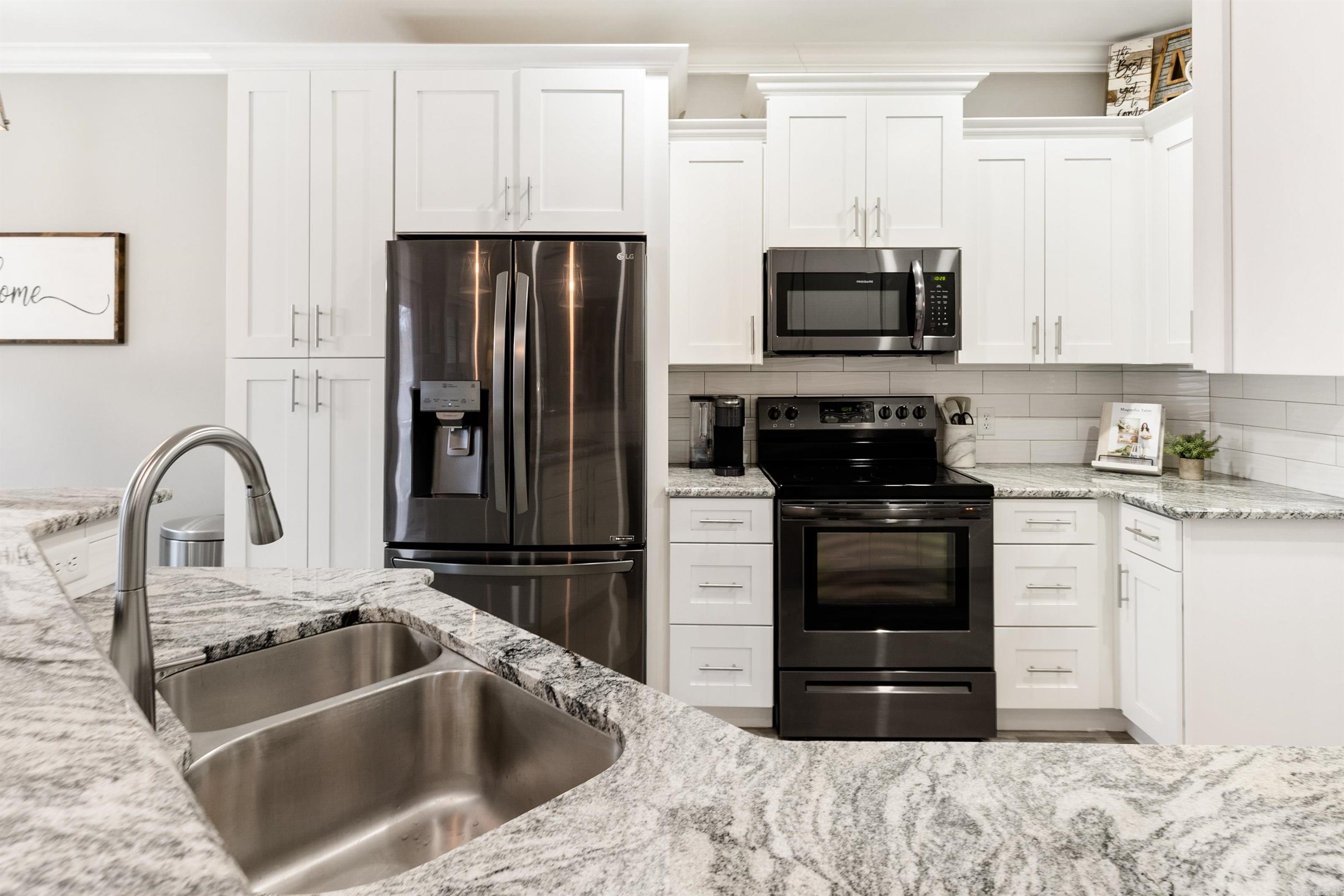 SILVER SPRINGS PH VII - Residential