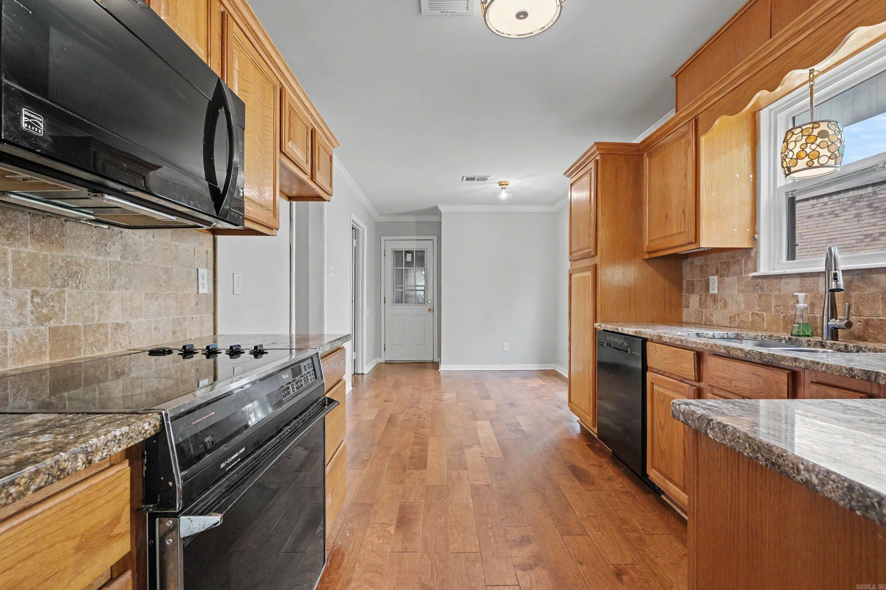 GREEN HILLS - Residential