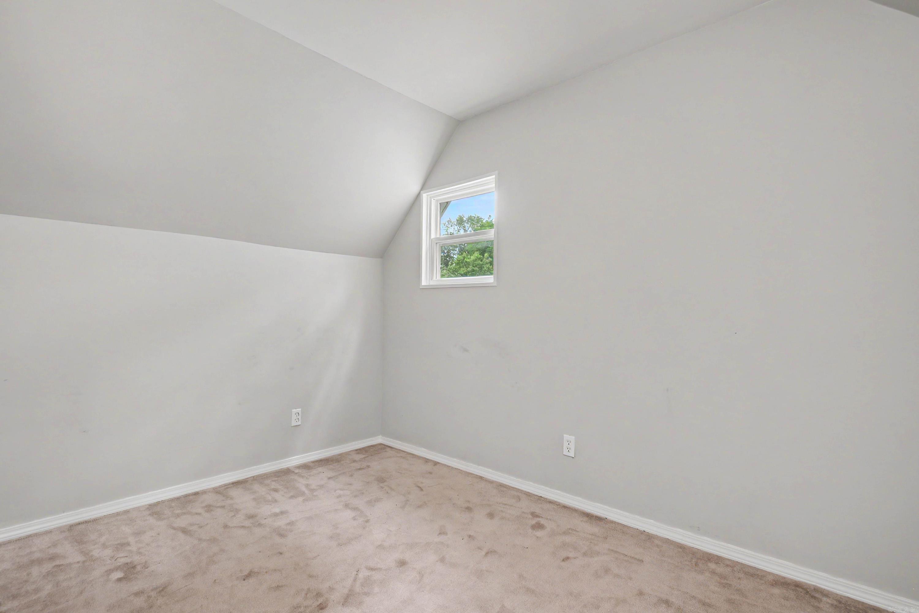 GREEN HILLS - Residential