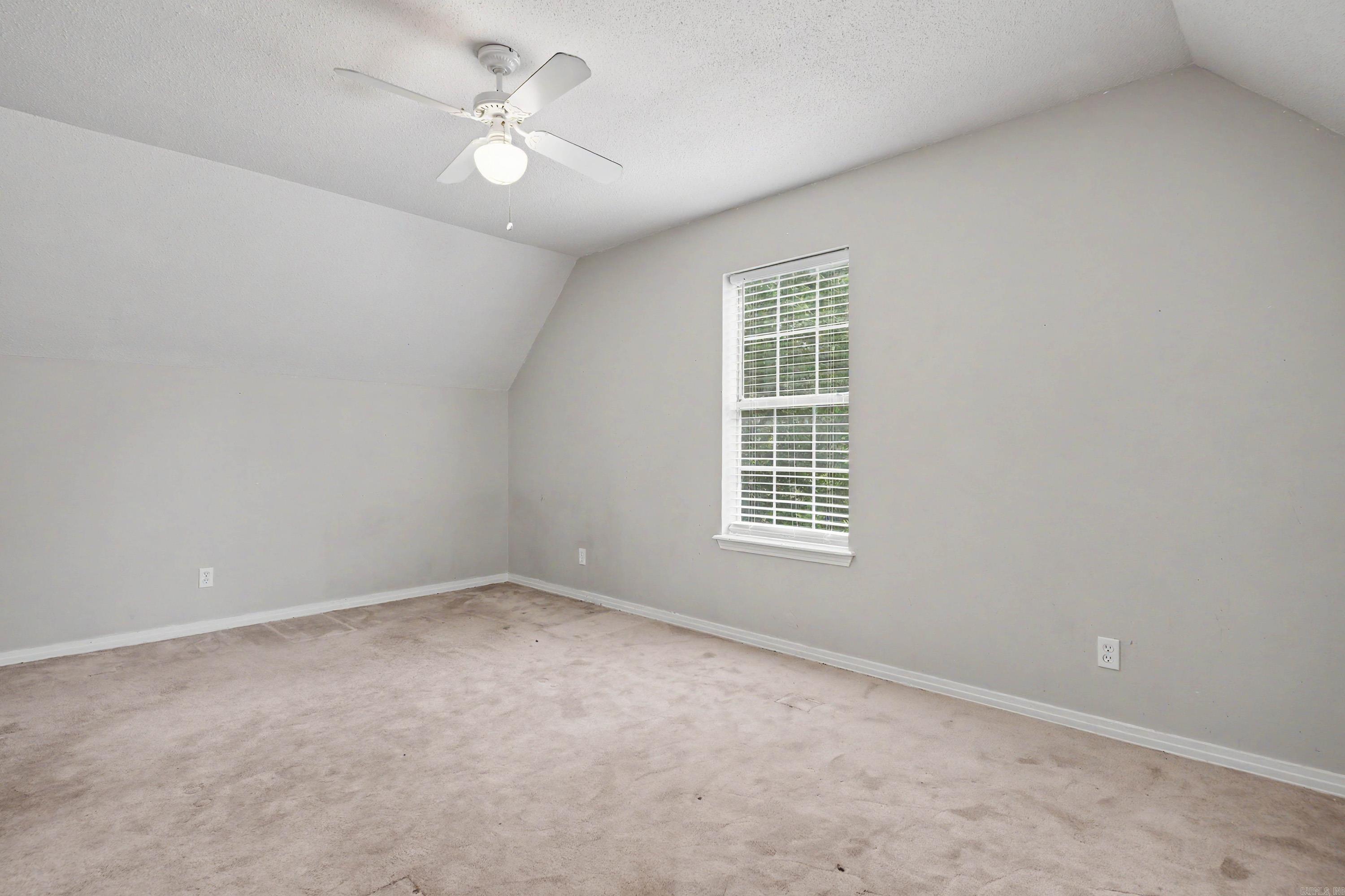 GREEN HILLS - Residential