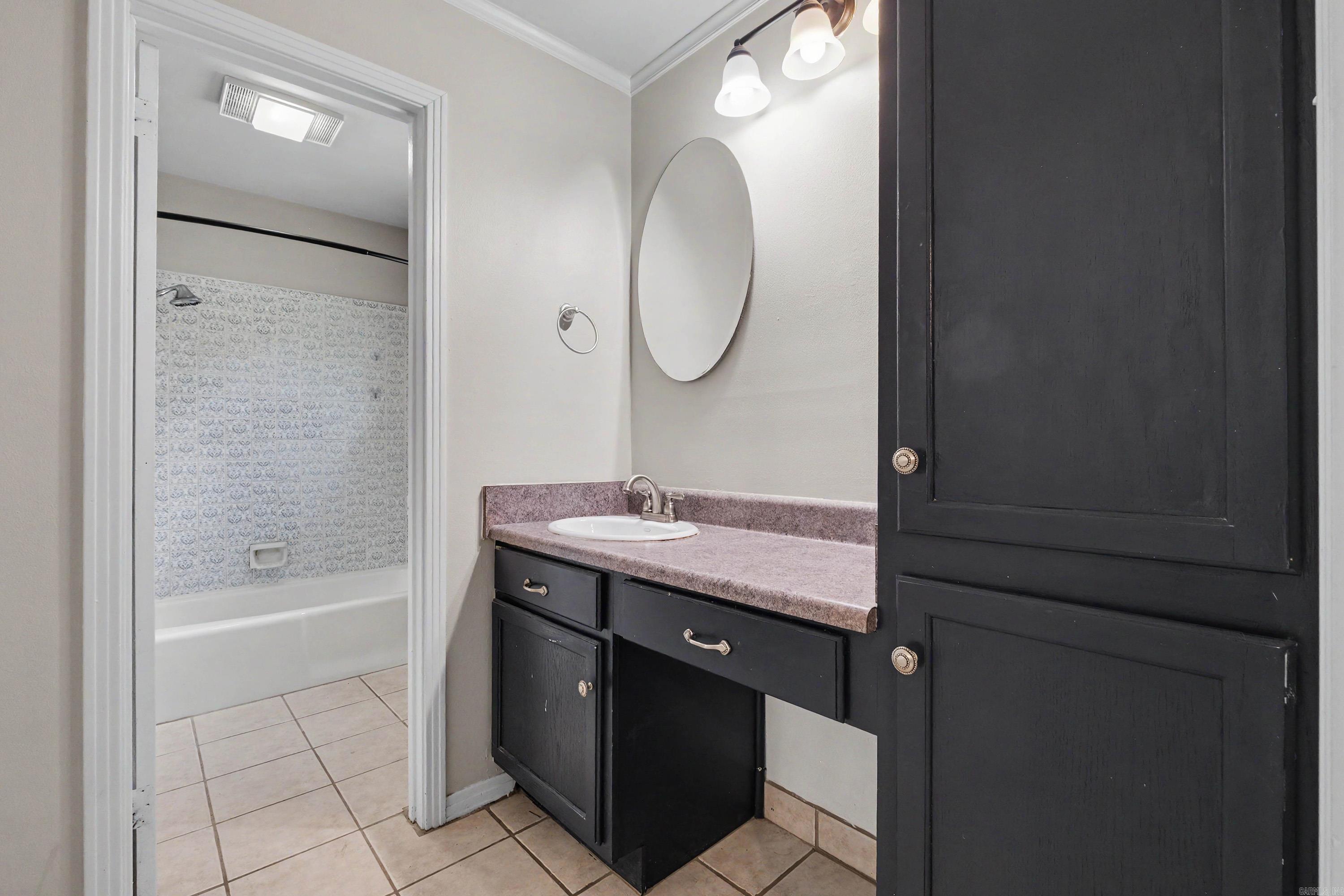 GREEN HILLS - Residential