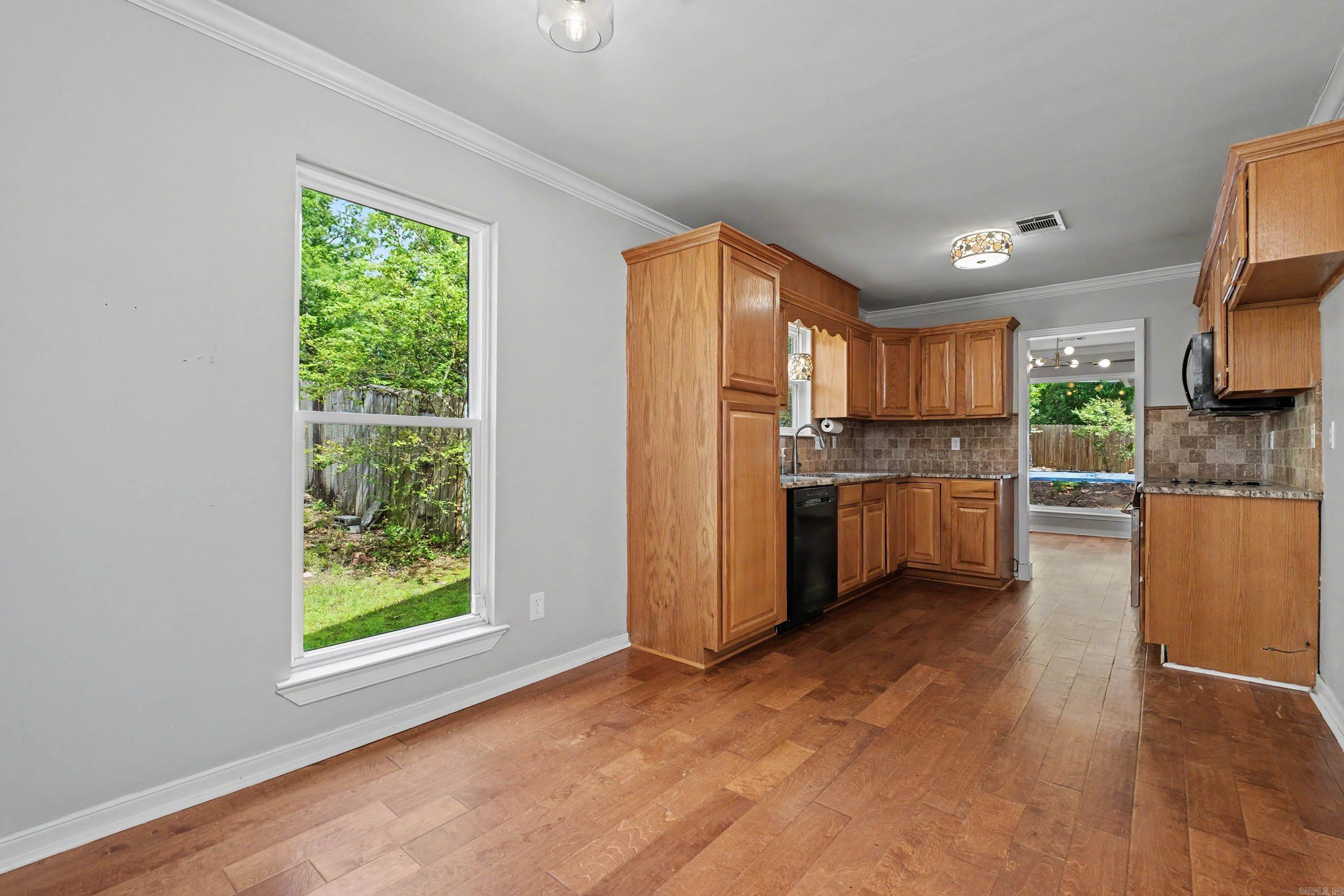 GREEN HILLS - Residential