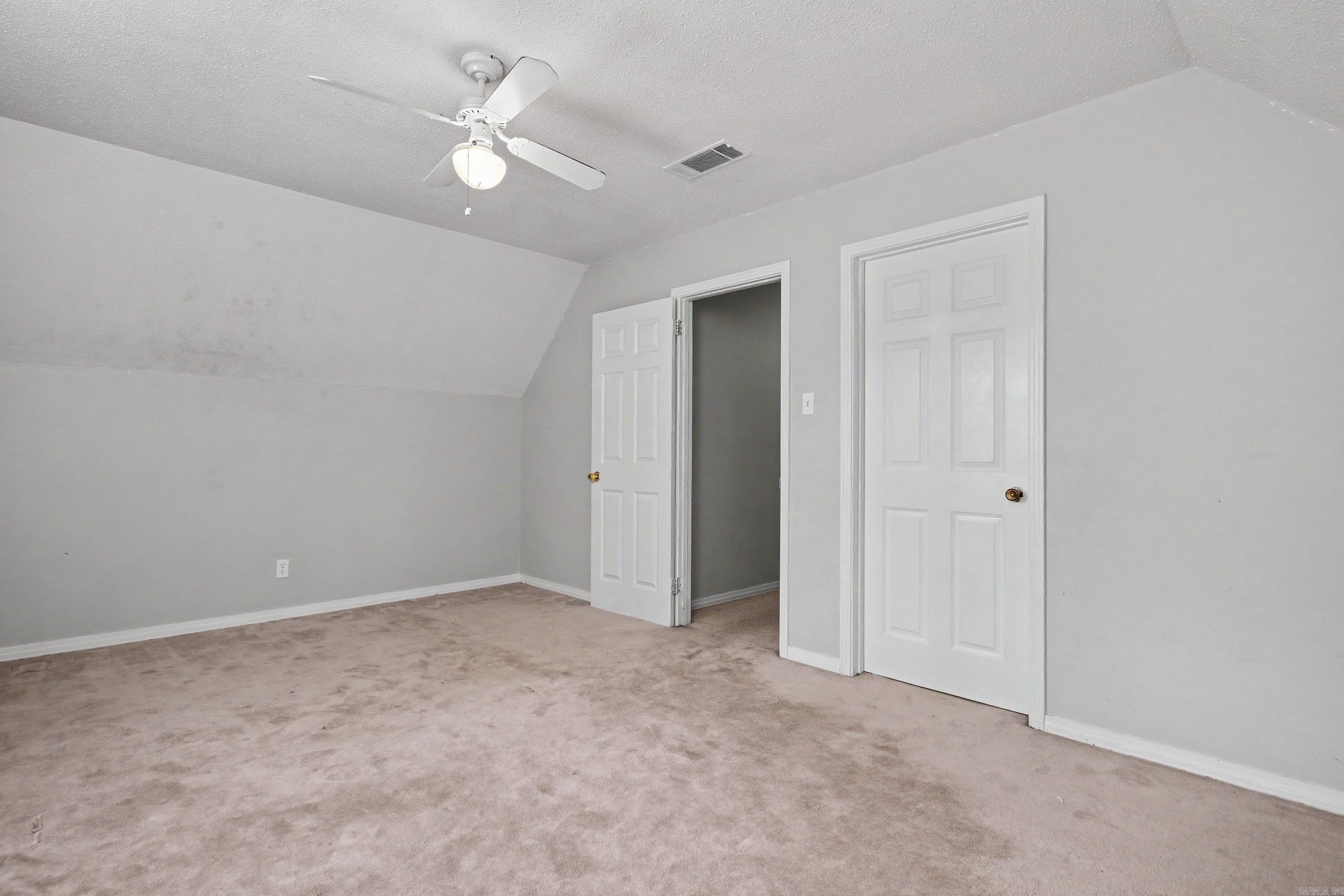 GREEN HILLS - Residential