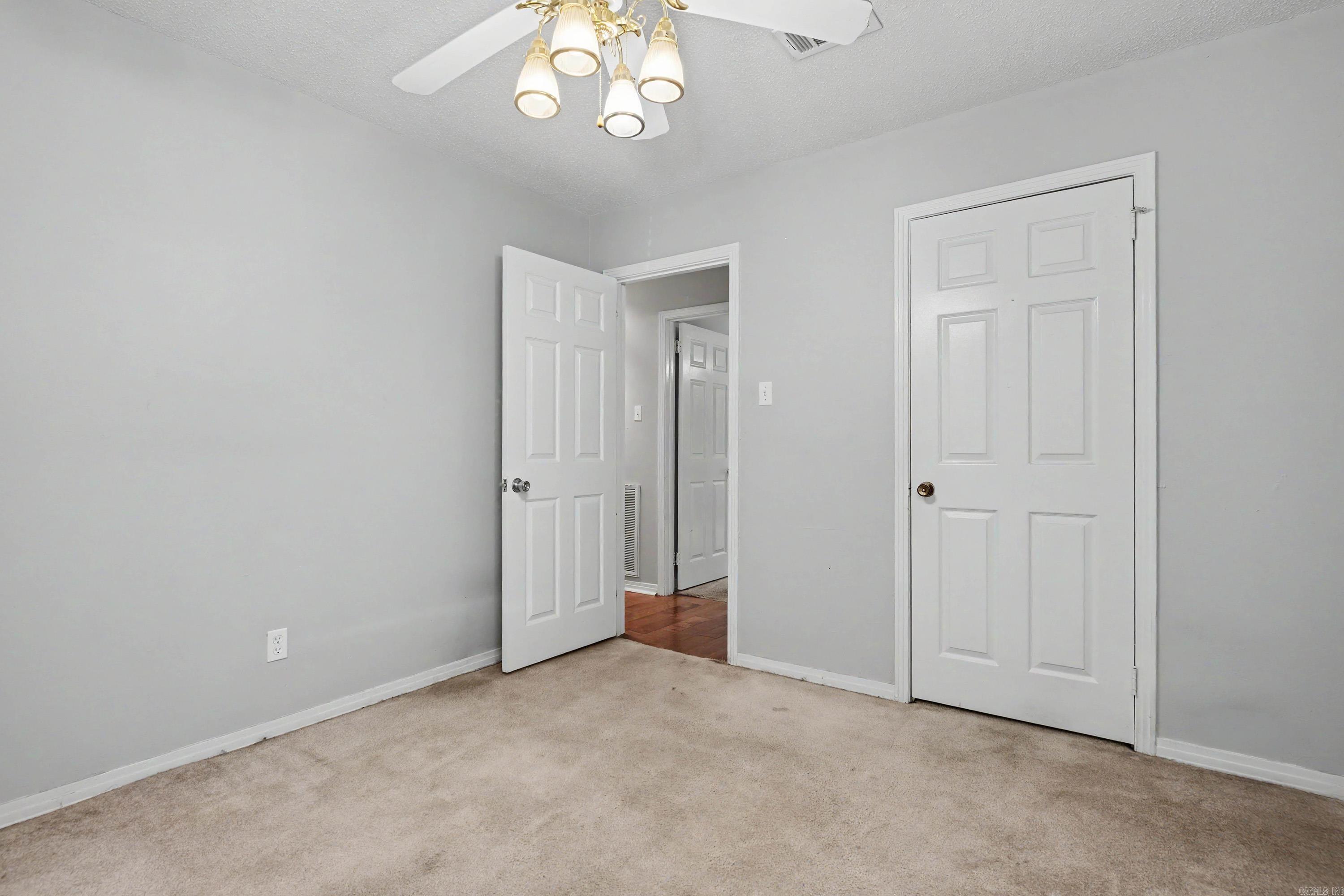 GREEN HILLS - Residential