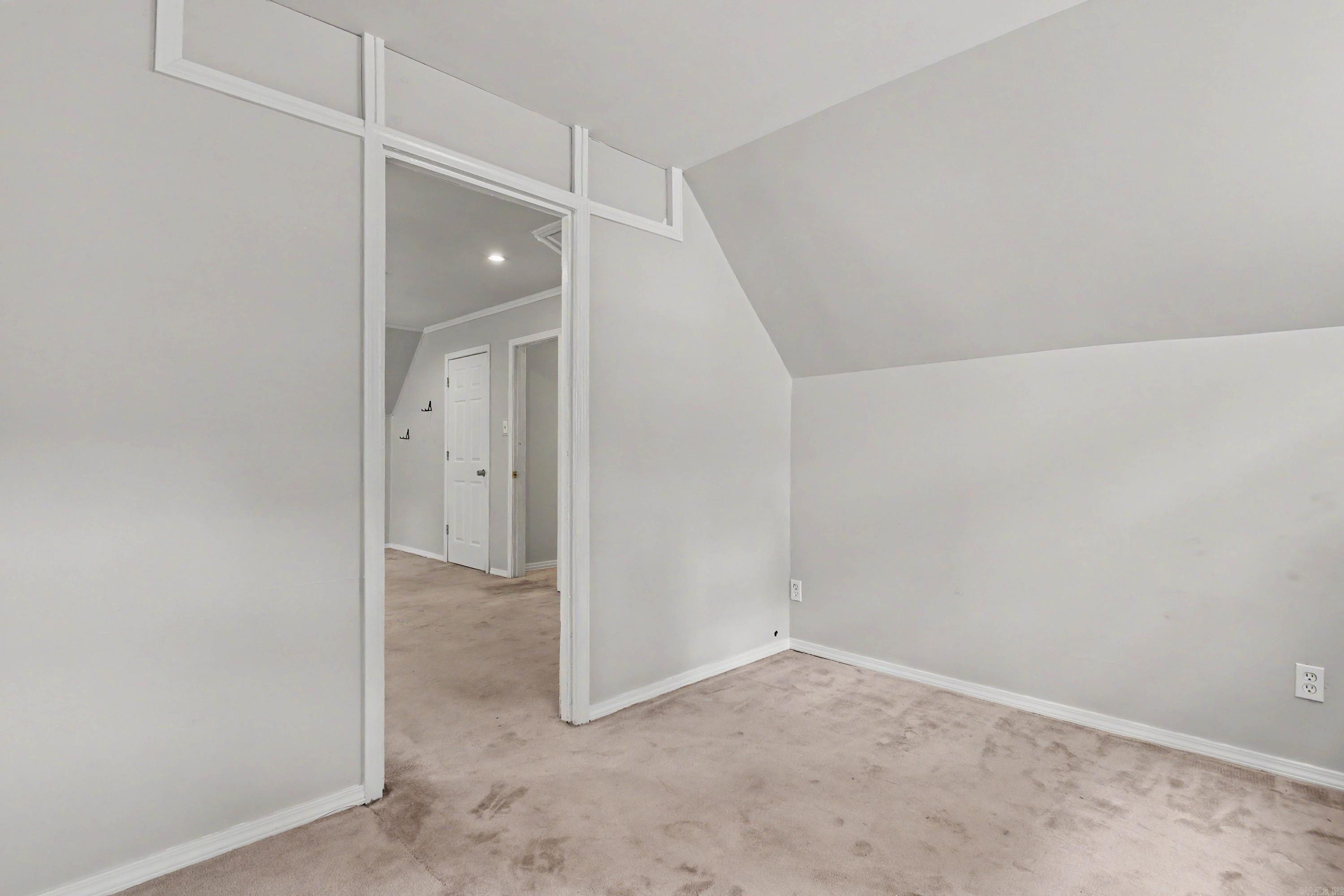 GREEN HILLS - Residential