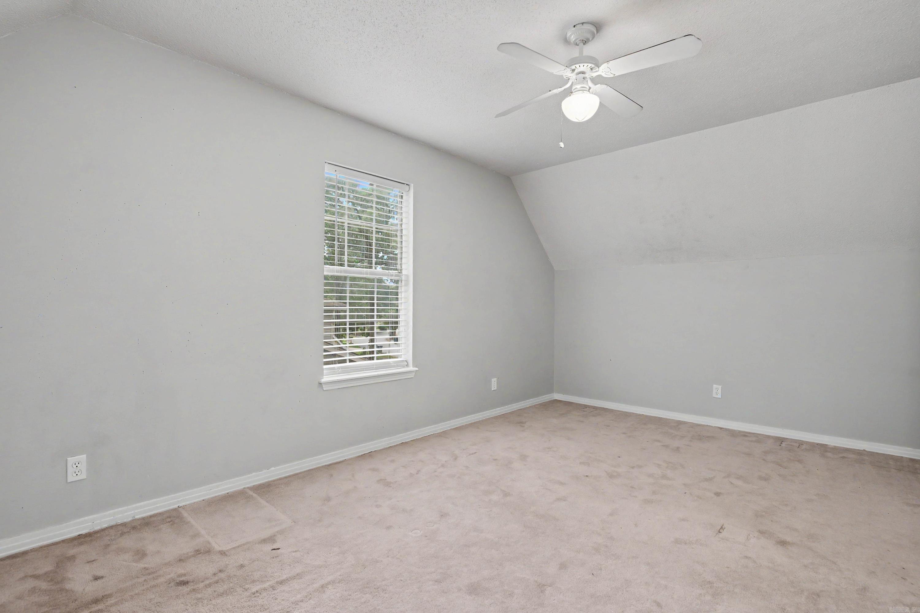 GREEN HILLS - Residential