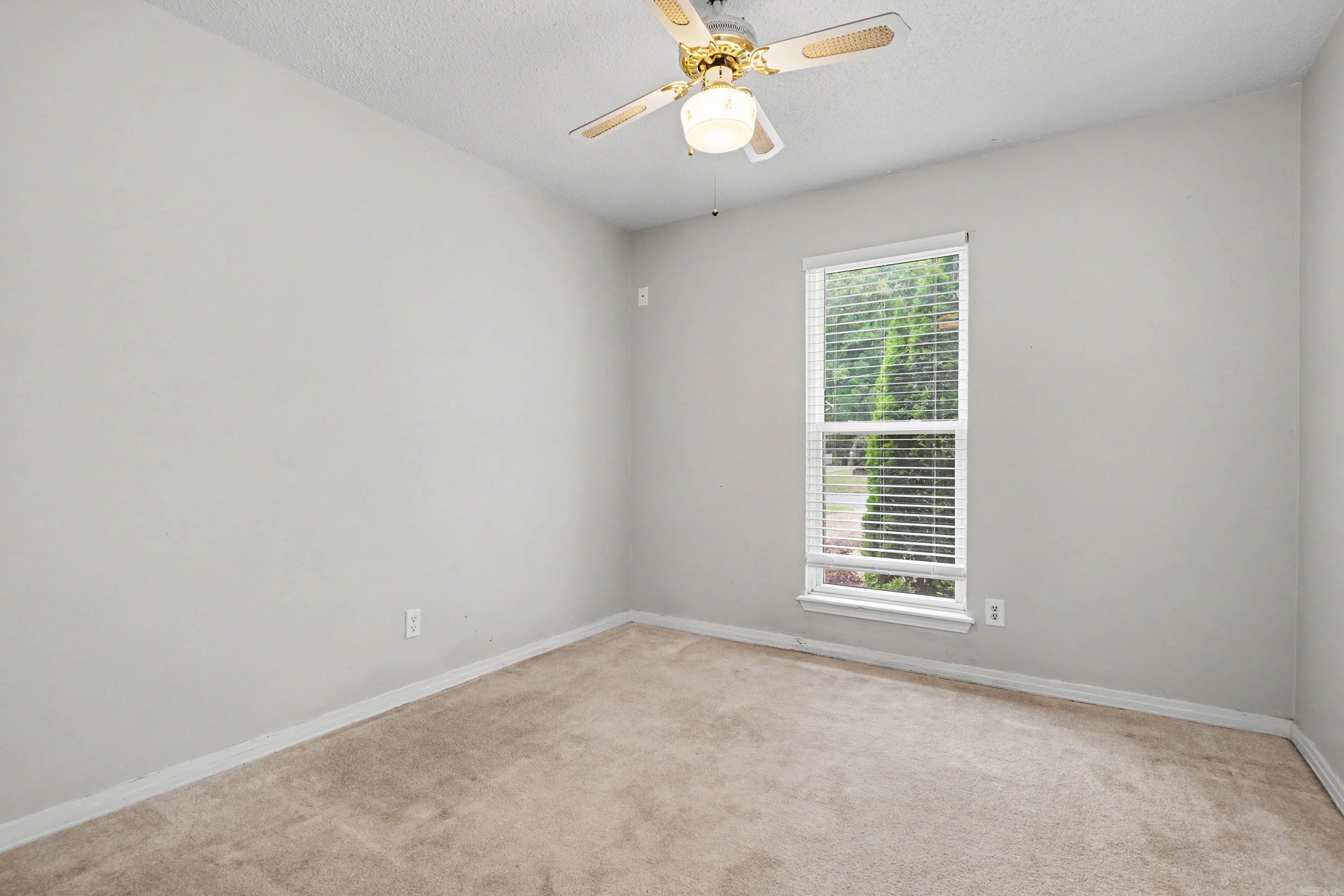 GREEN HILLS - Residential