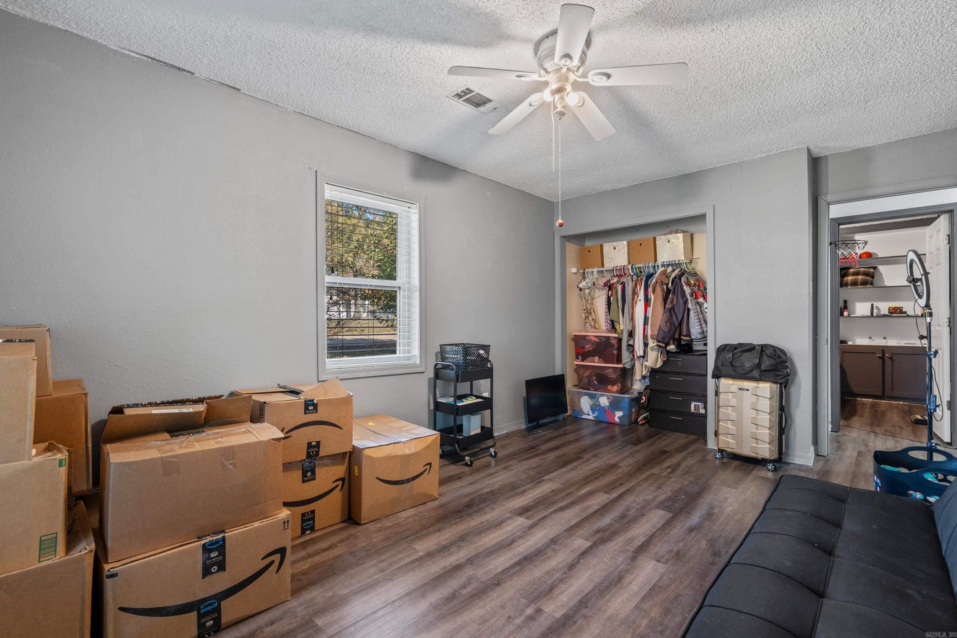 Pine Meadows 1 - Residential