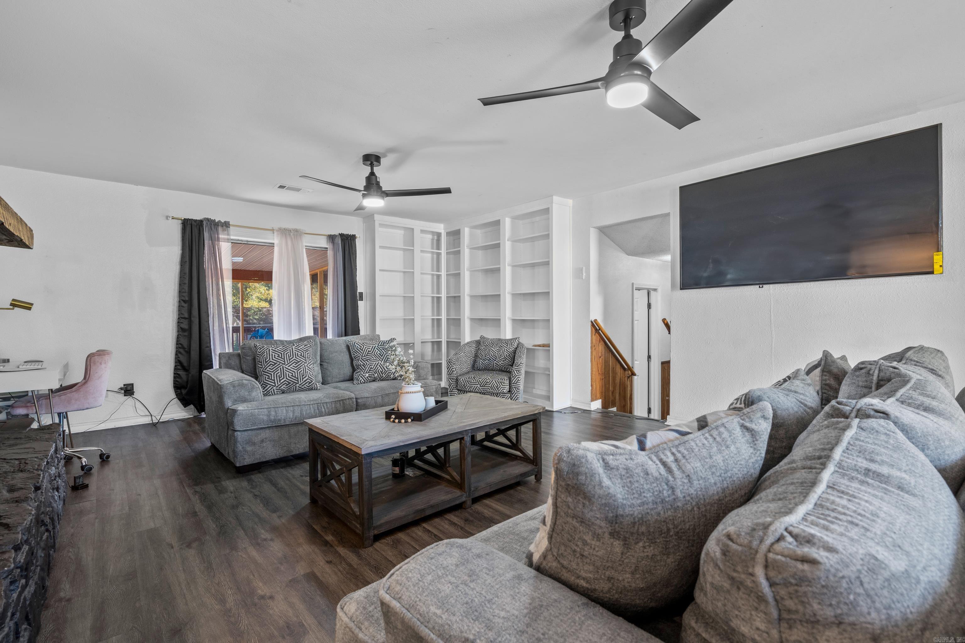 Pine Meadows 1 - Residential