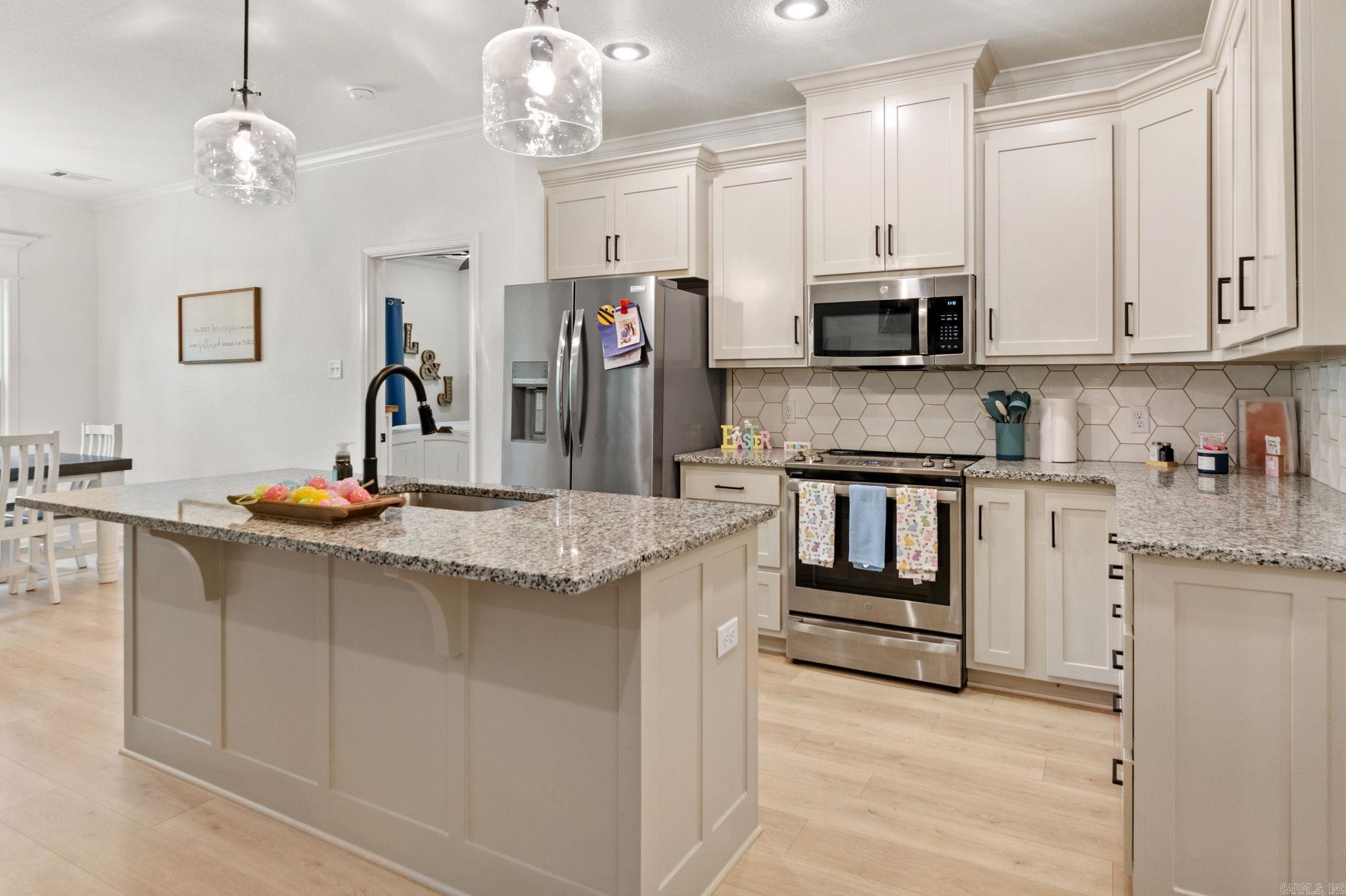 THE PINES AT PARKWAY TRAILS - Residential