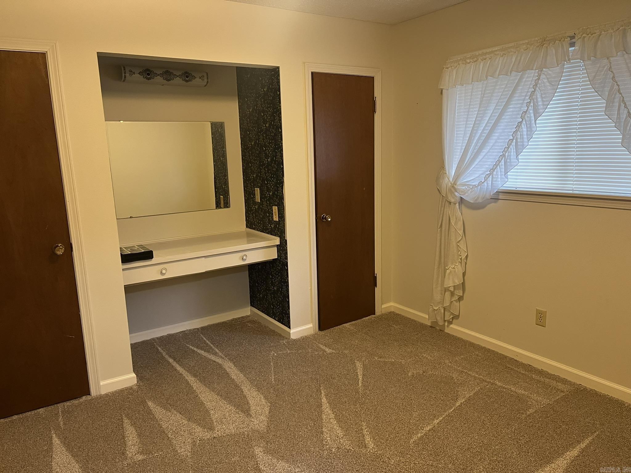 INDIAN HILLS PHASE - Residential
