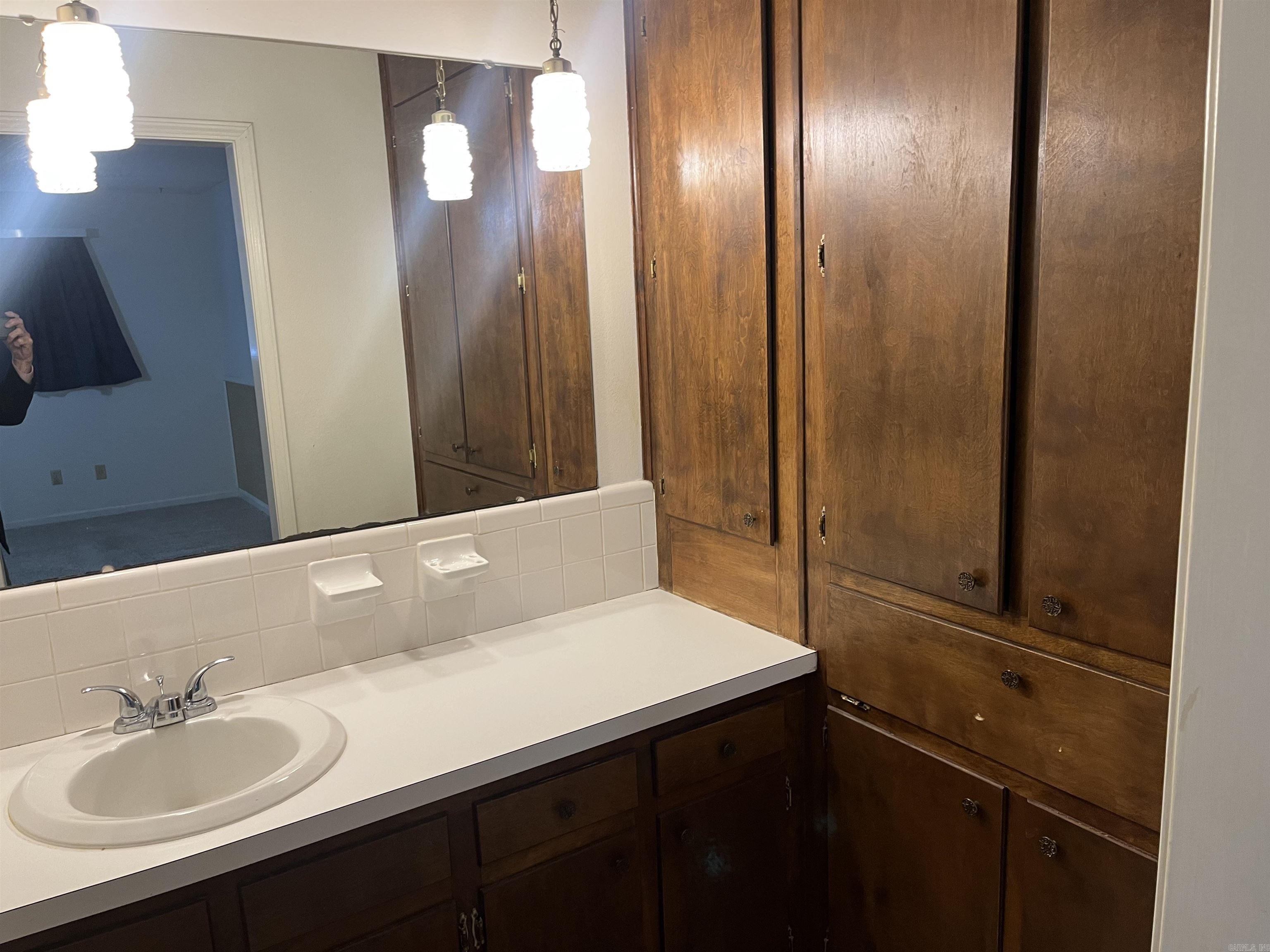 INDIAN HILLS PHASE - Residential