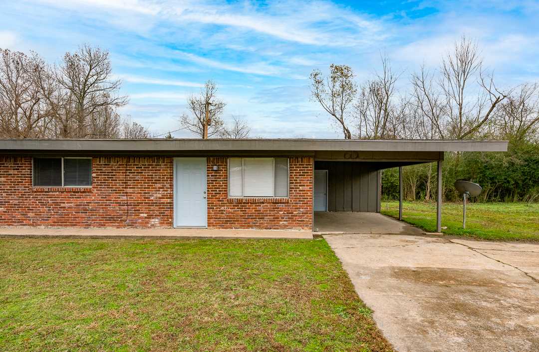 Earls Lakeside - Residential Lease