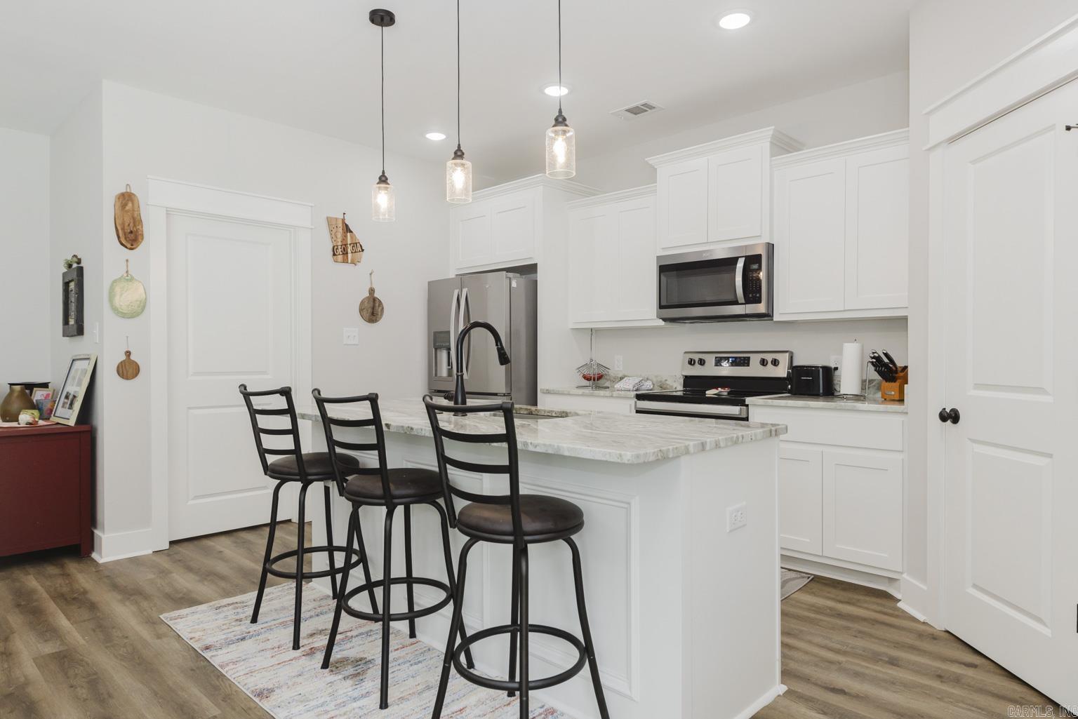 MACK THOMAS - Residential