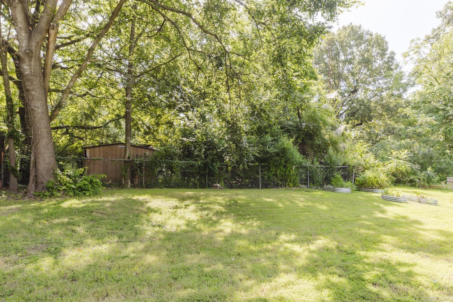 MACK THOMAS - Residential