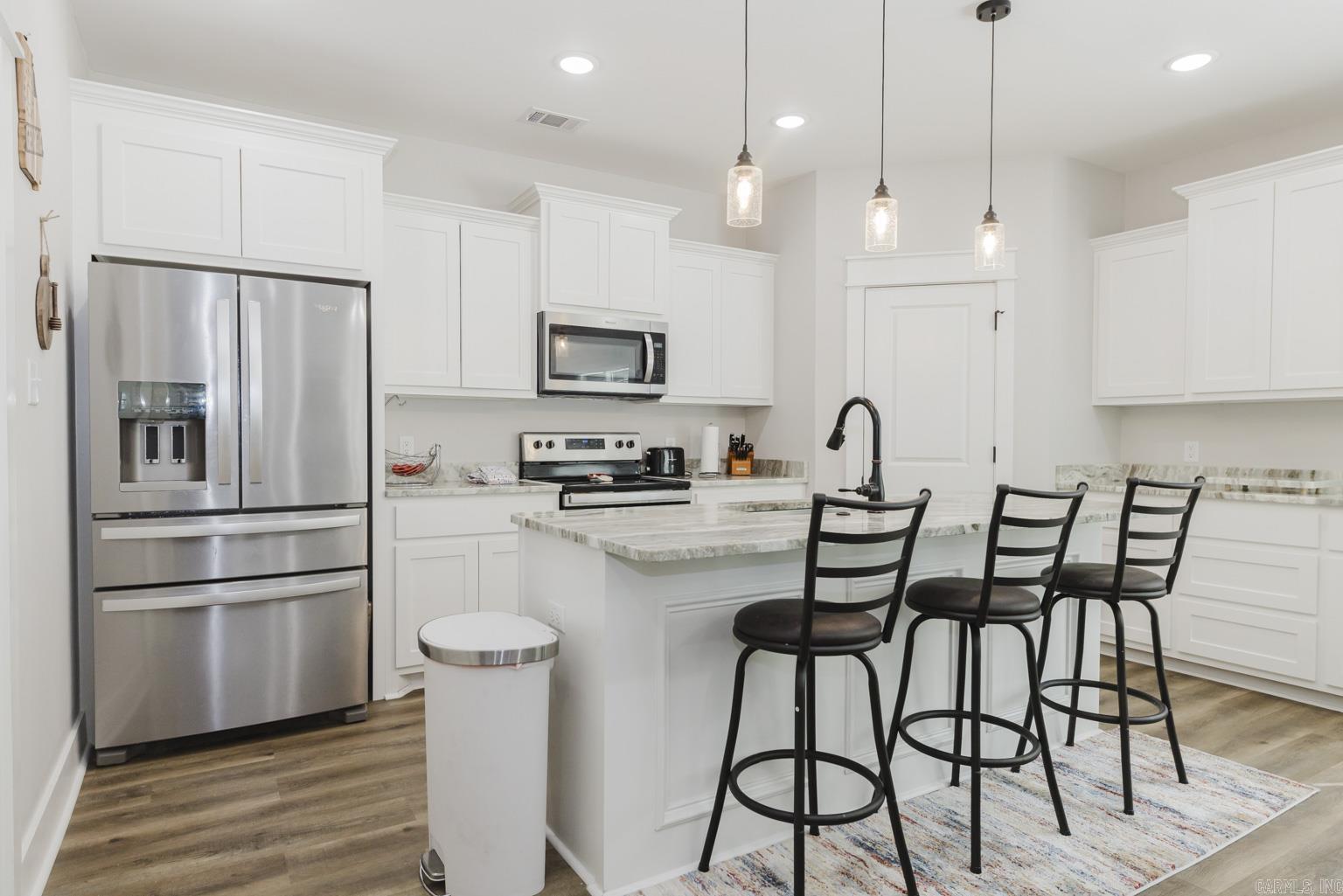 MACK THOMAS - Residential