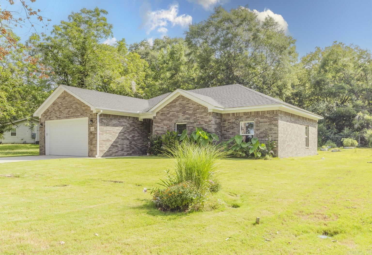 MACK THOMAS - Residential