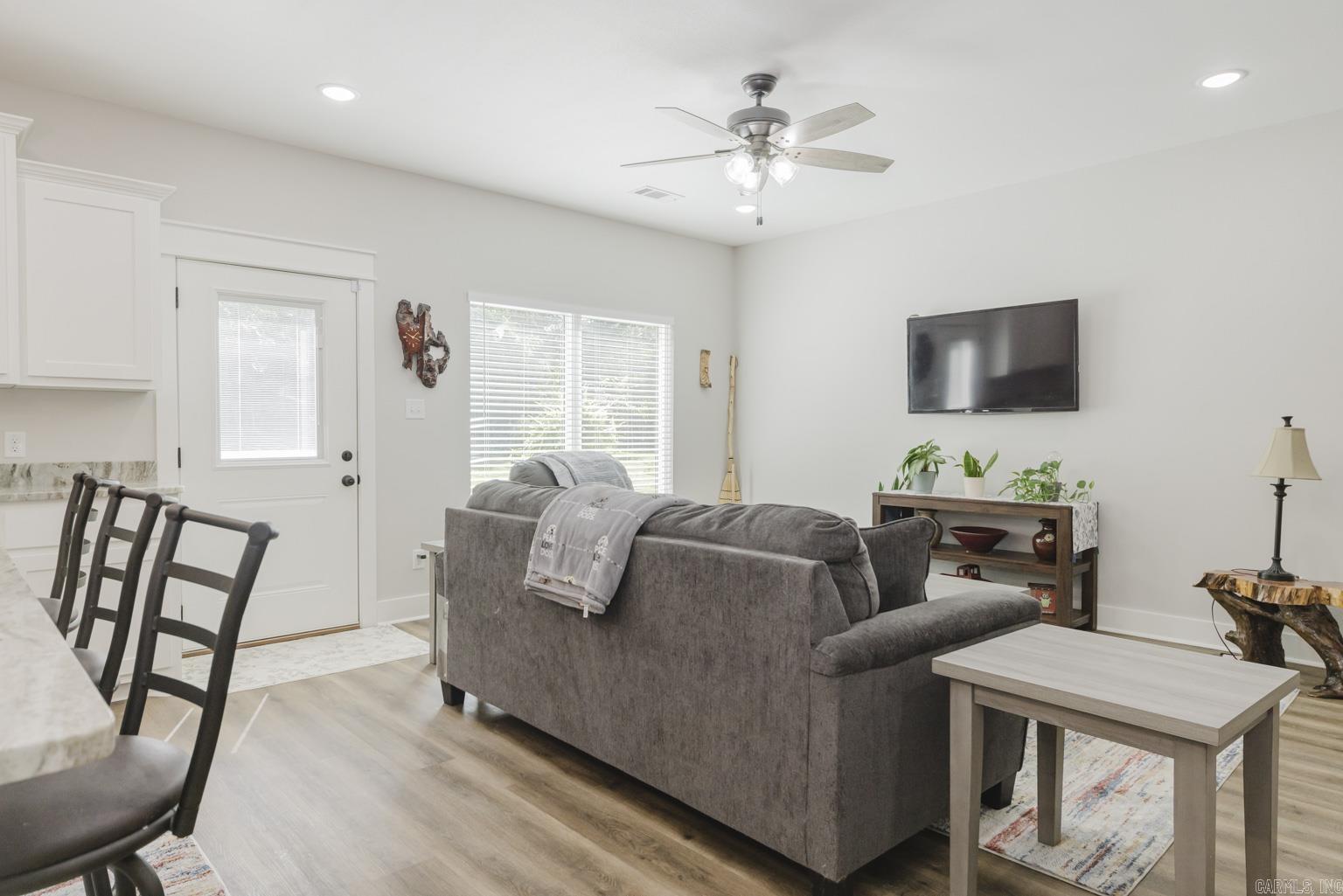 MACK THOMAS - Residential