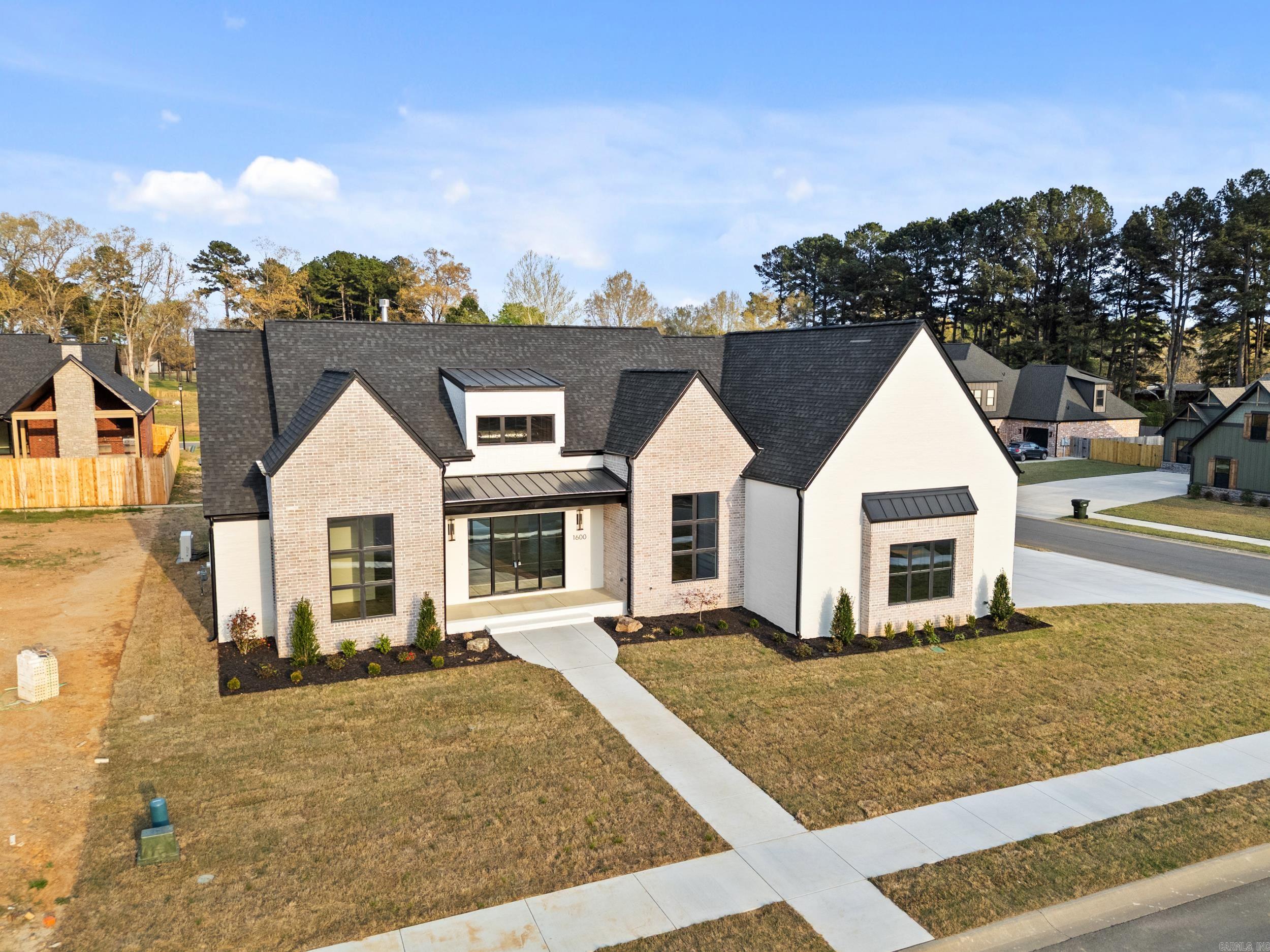 Lands End Estates - Residential