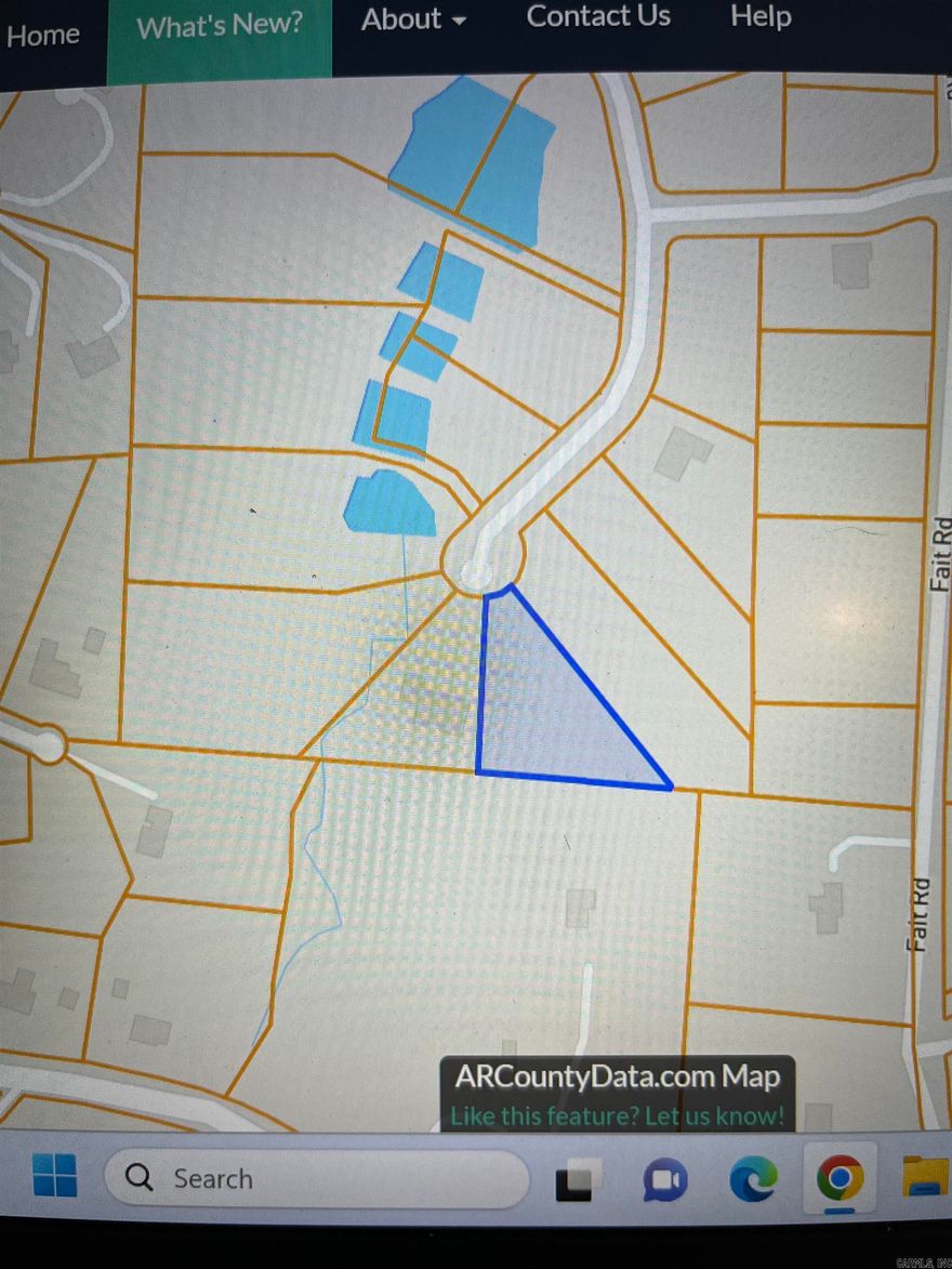 Prime lot in White Oak Manor! It was the first lot purchased in the neighborhood so you know it's a great one! You'll love the very gentle upslope to a perfect level home site. This lot will not require extra excavation to be ready for your new home! Location is close to everything! Salt Creek, Mulberry, McGee area is close to town, but still feels like you are in the country. Best of both worlds! When you walk the lot, be sure to notice how private the back yard will be!