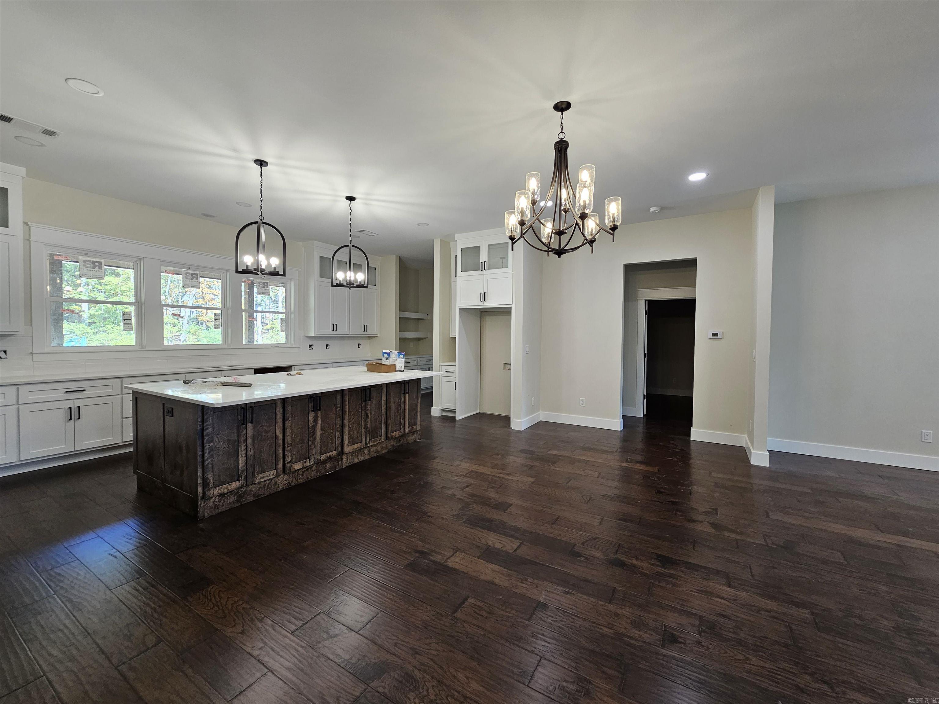 ROLLING MANOR - Residential