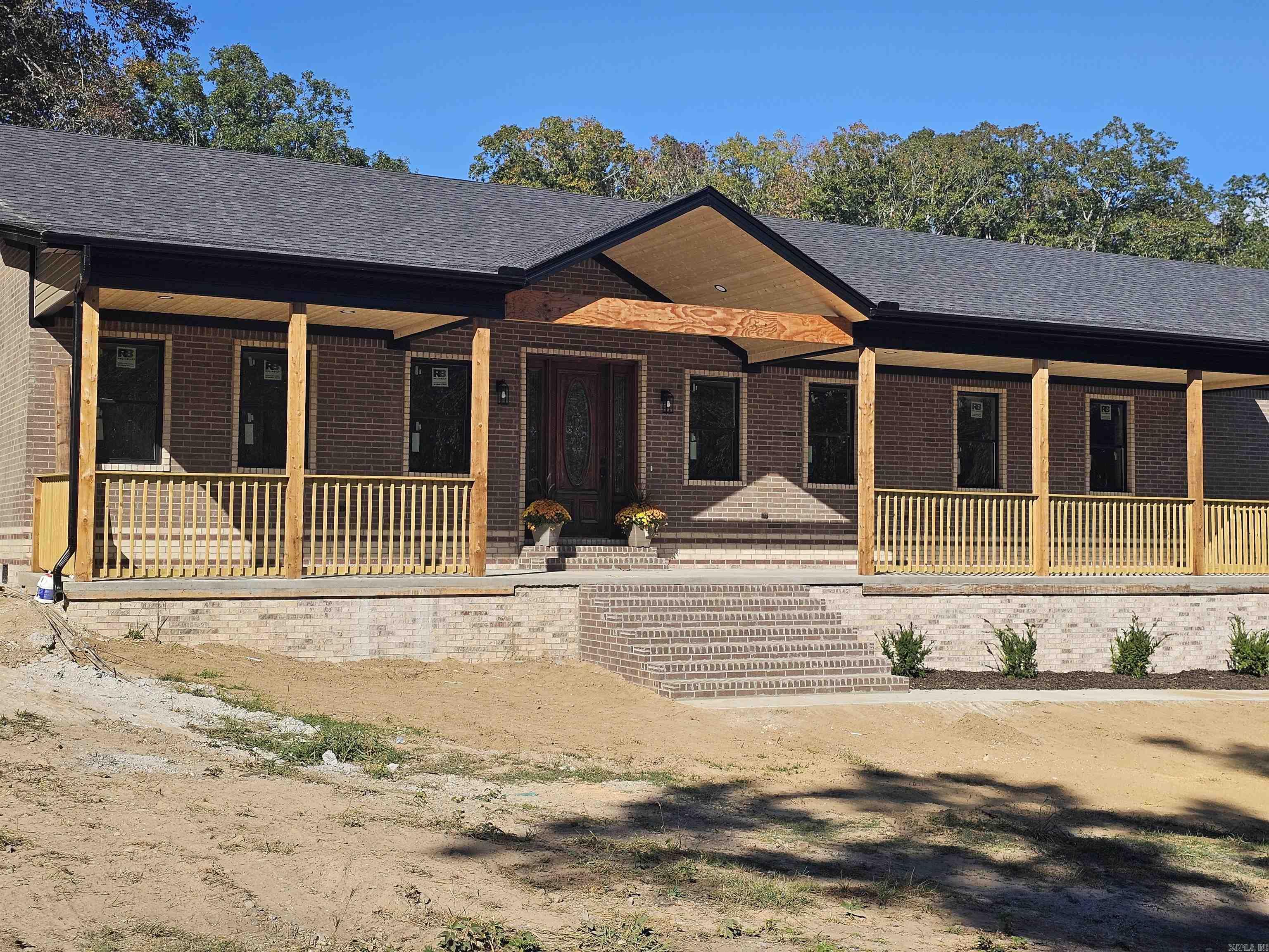 ROLLING MANOR - Residential