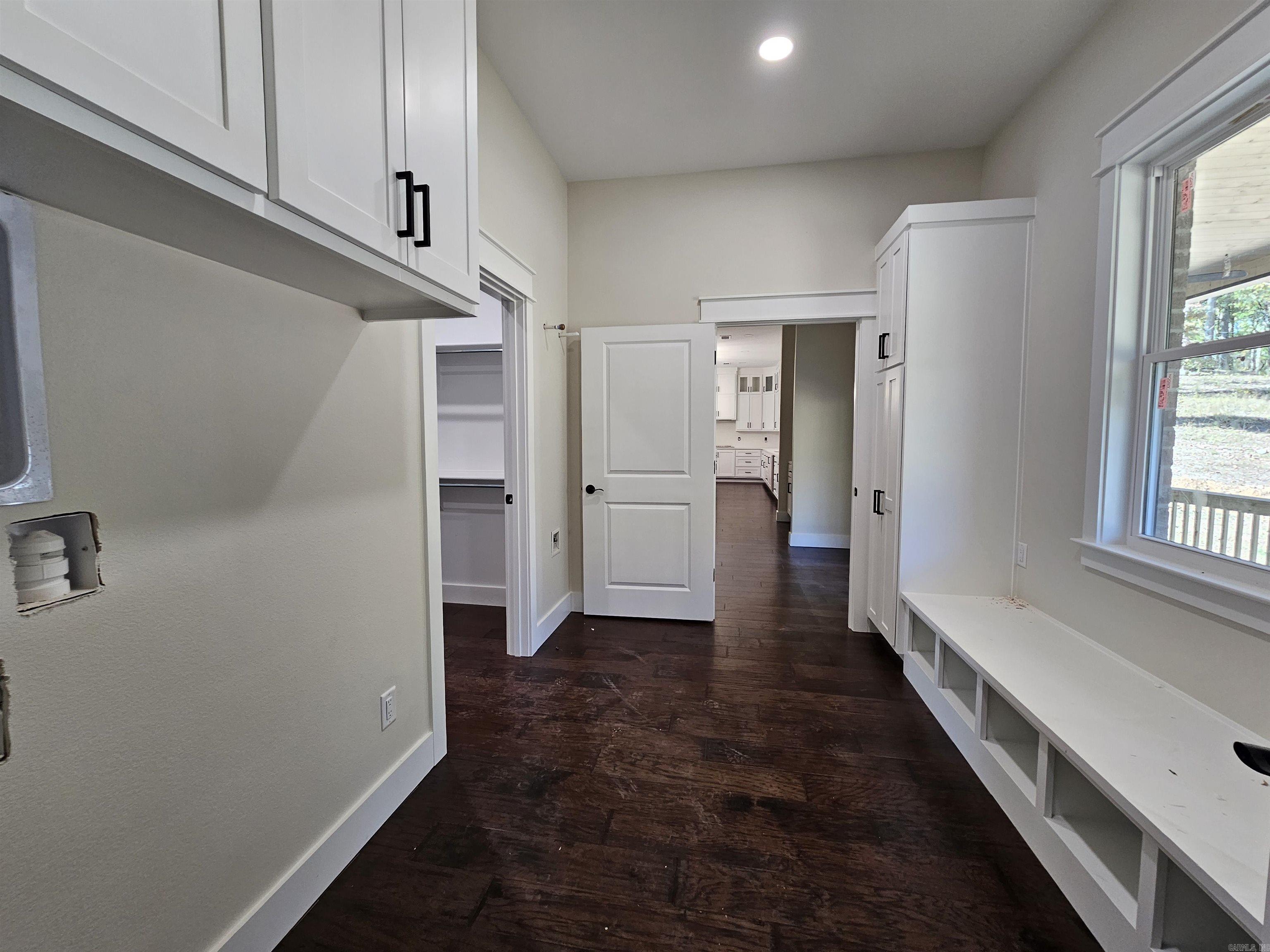 ROLLING MANOR - Residential