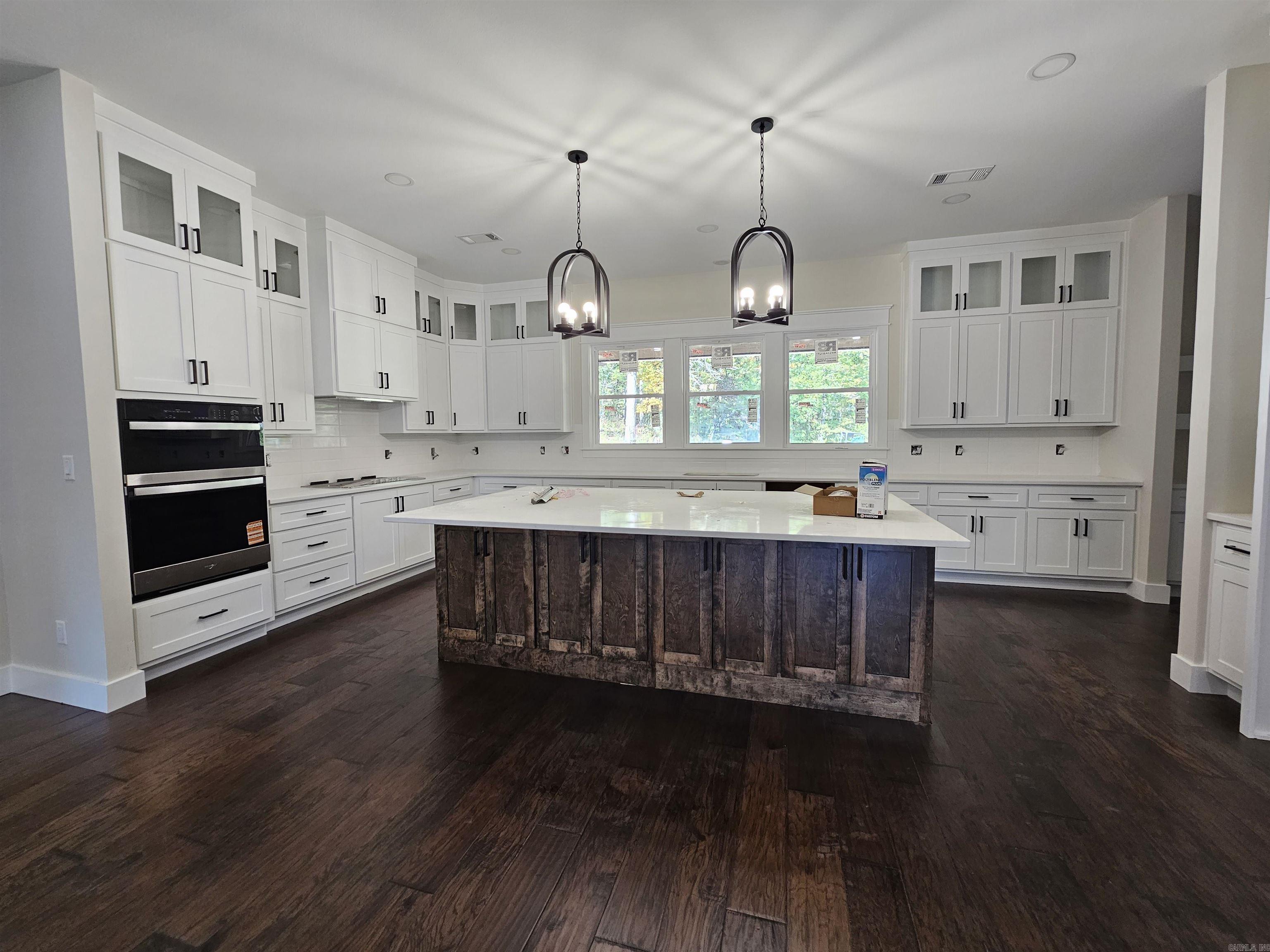 ROLLING MANOR - Residential