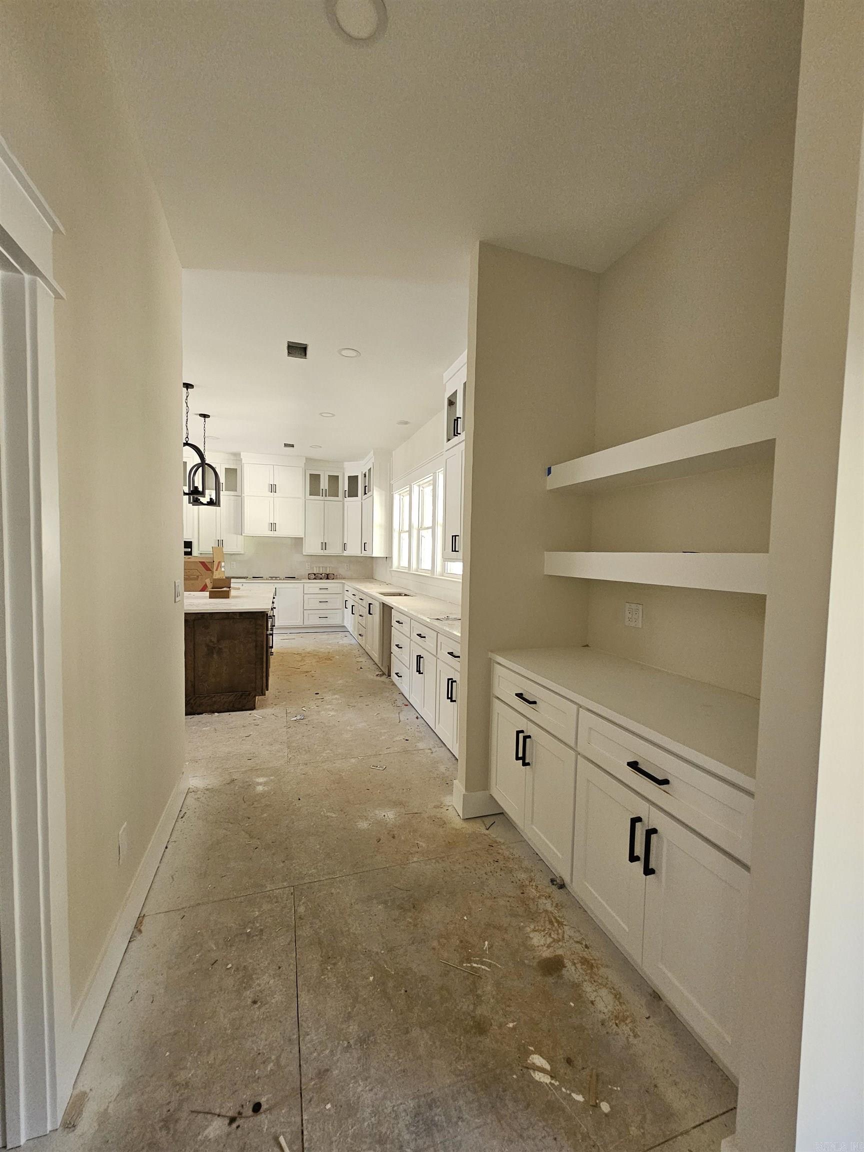 ROLLING MANOR - Residential