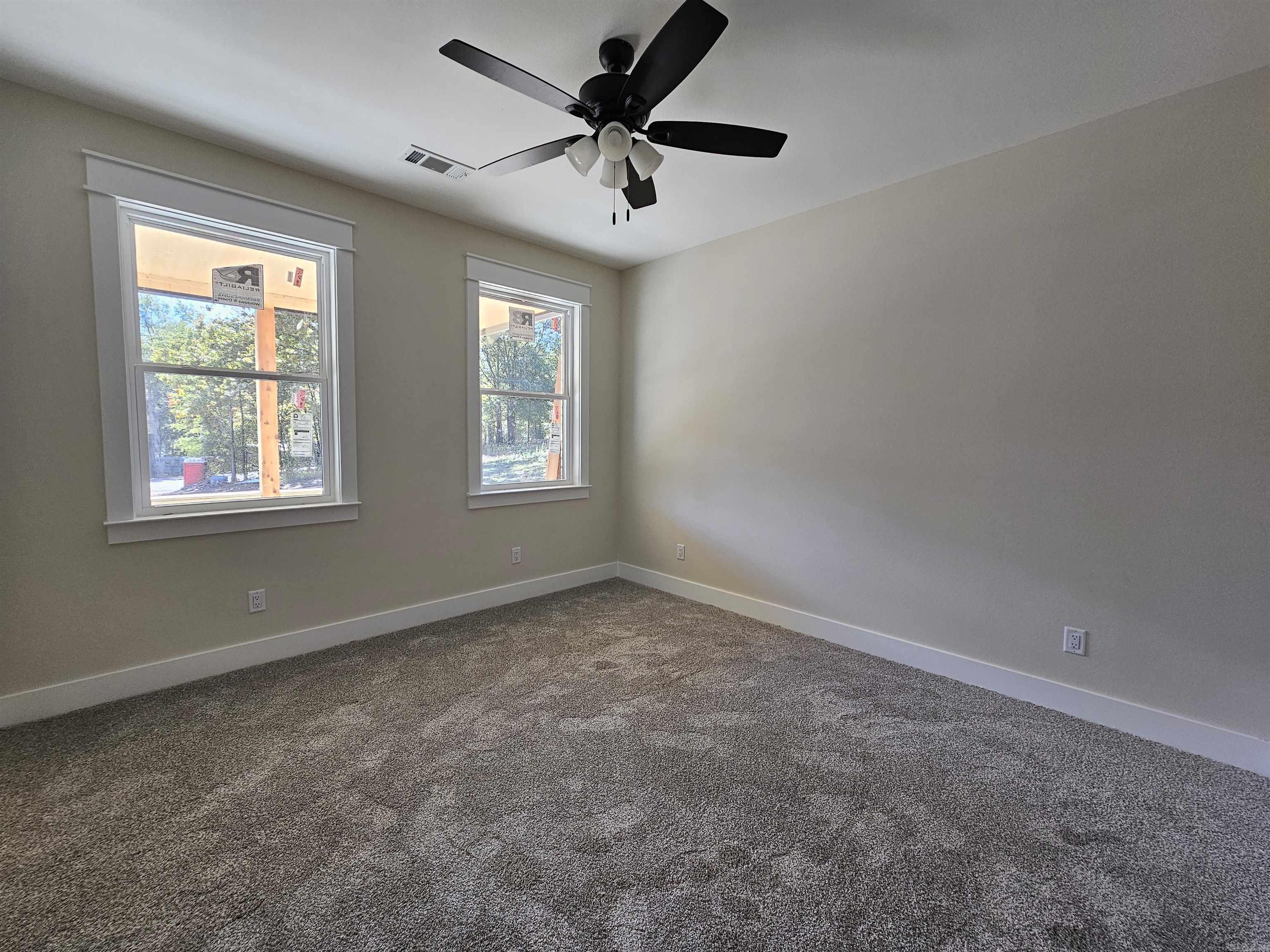 ROLLING MANOR - Residential