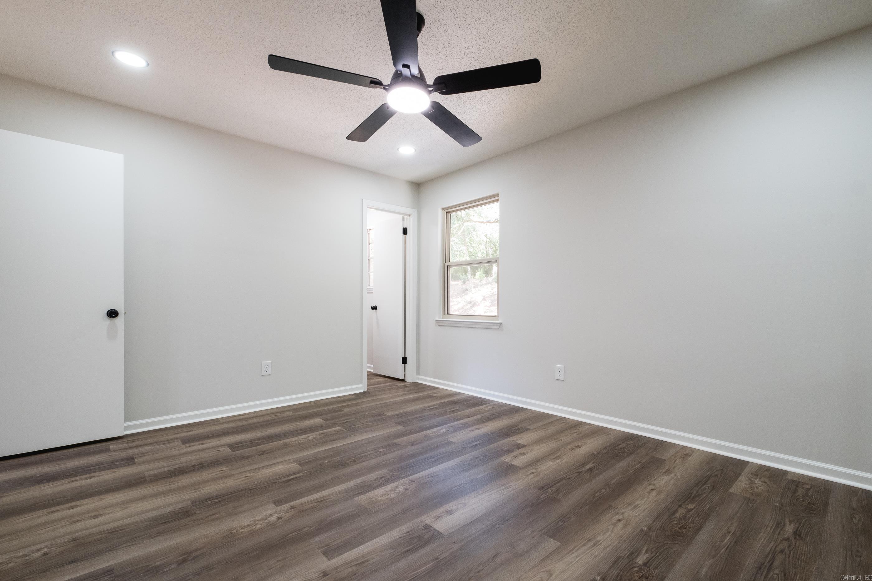 BROOKFIELD - Residential