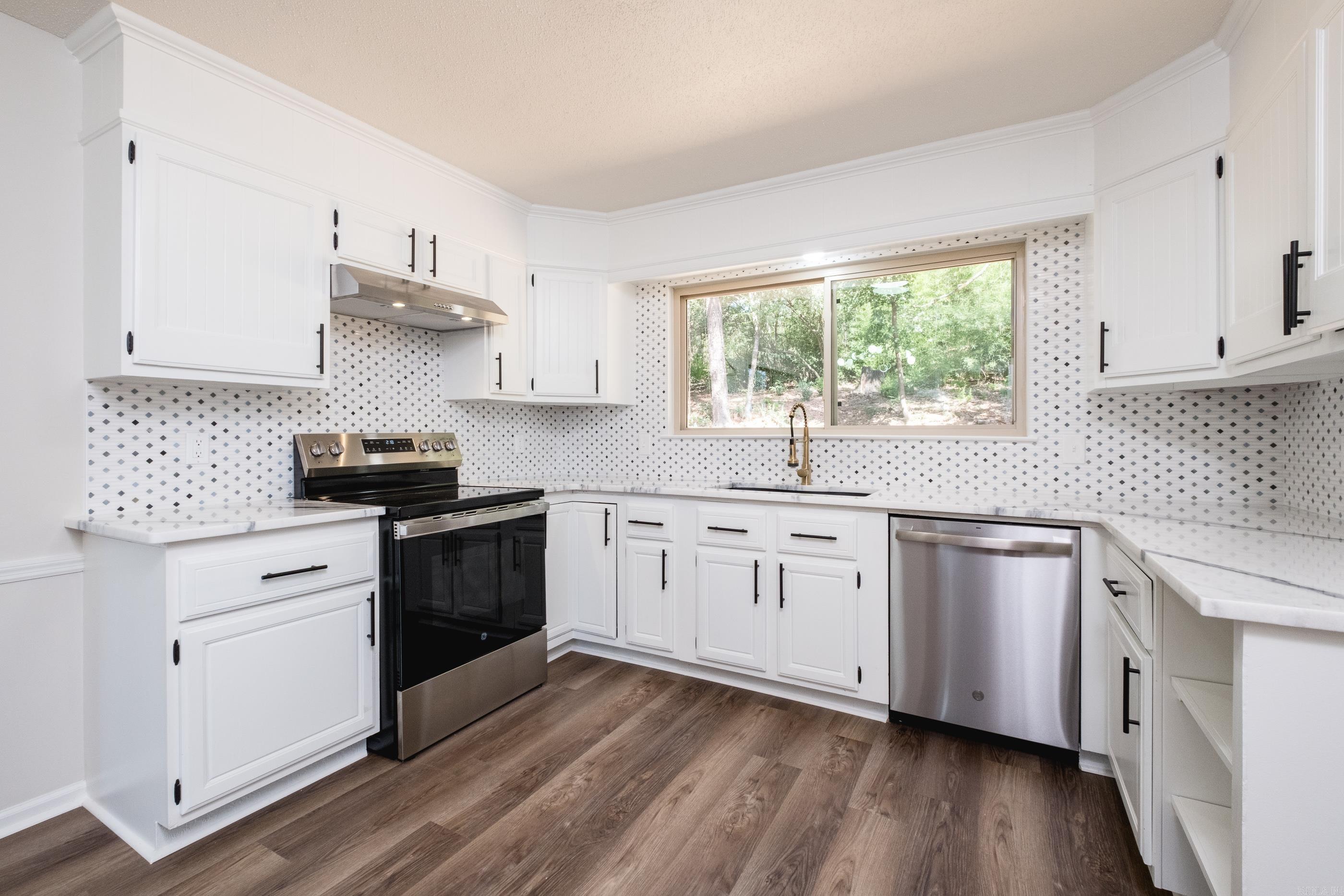 BROOKFIELD - Residential