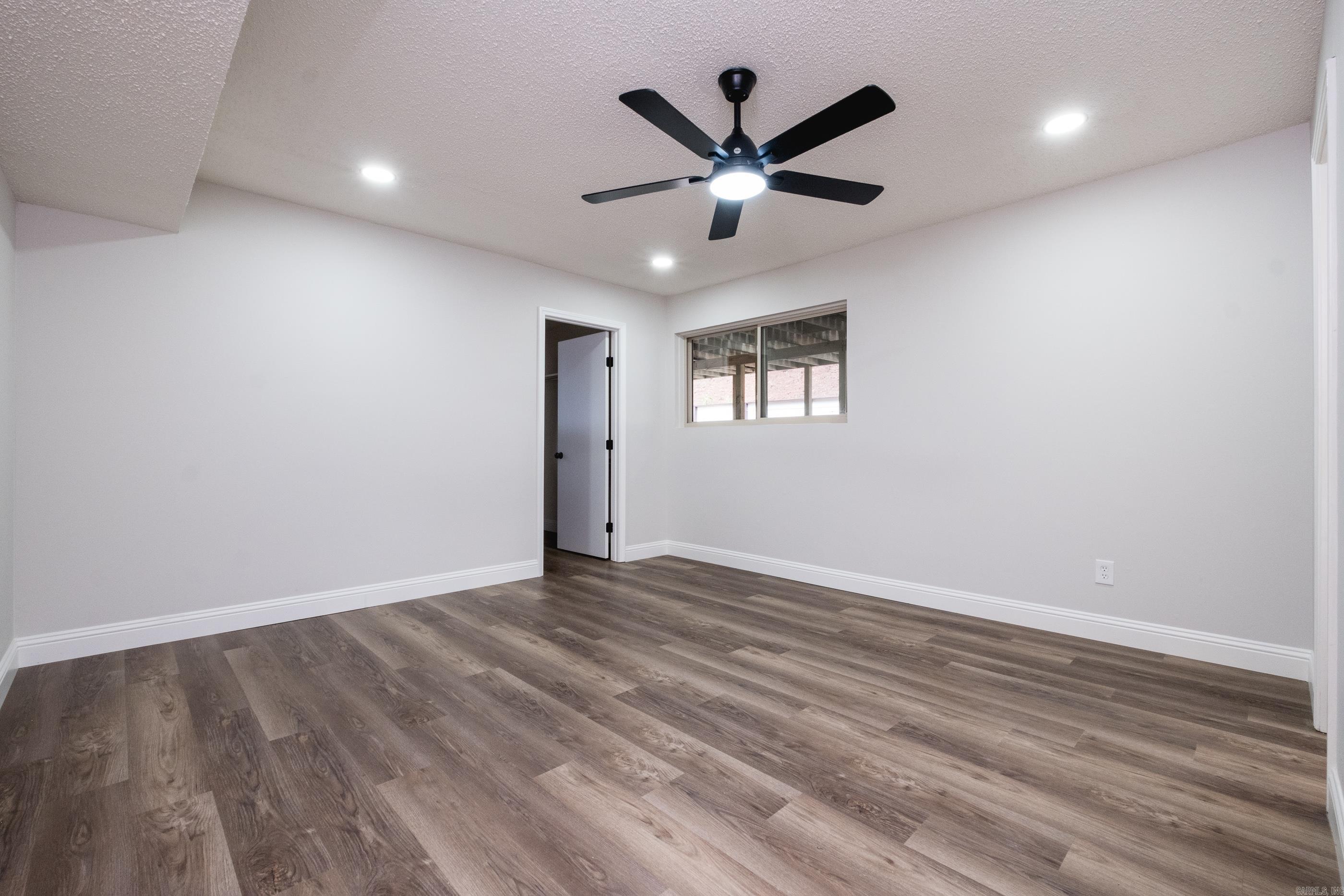 BROOKFIELD - Residential