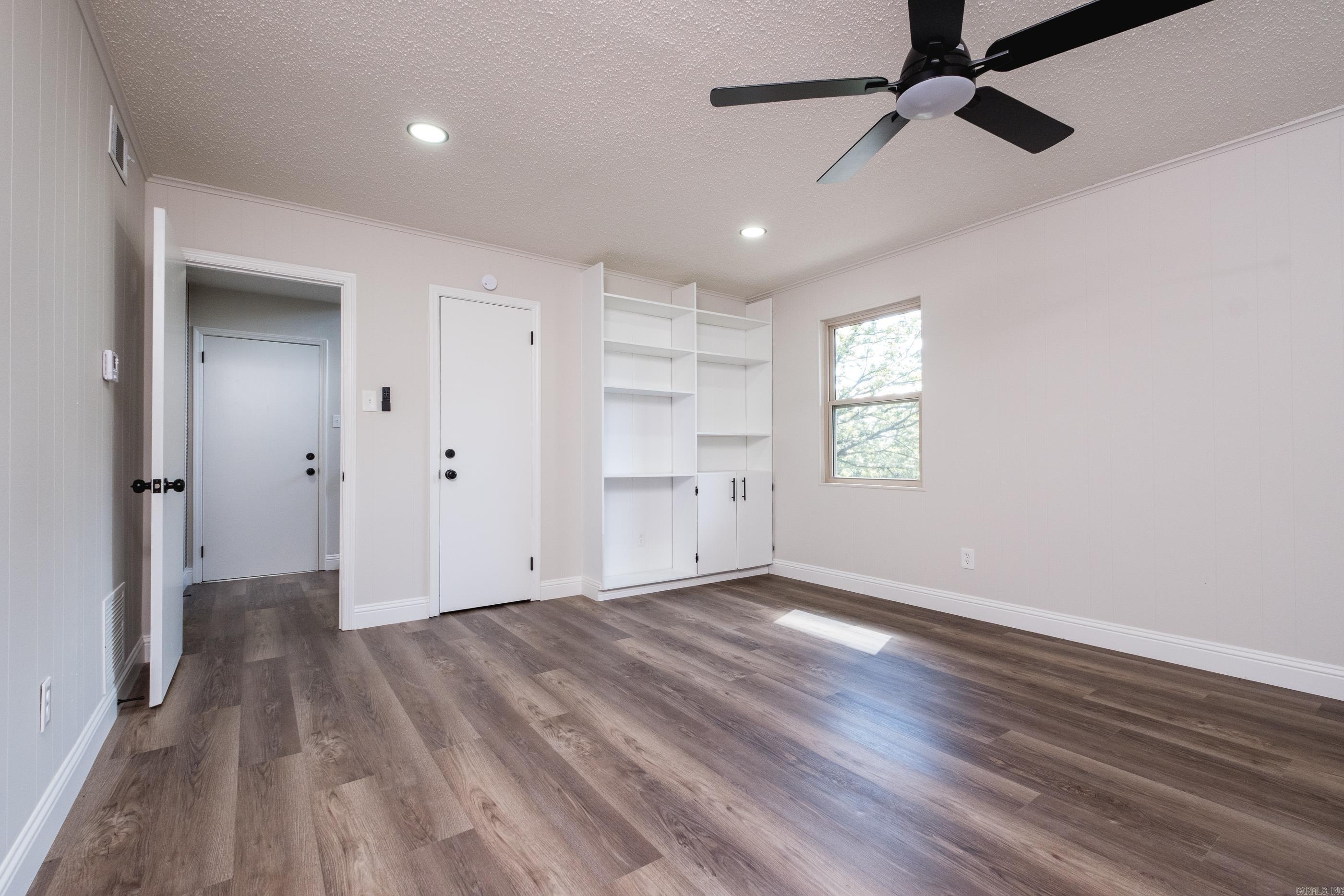 BROOKFIELD - Residential