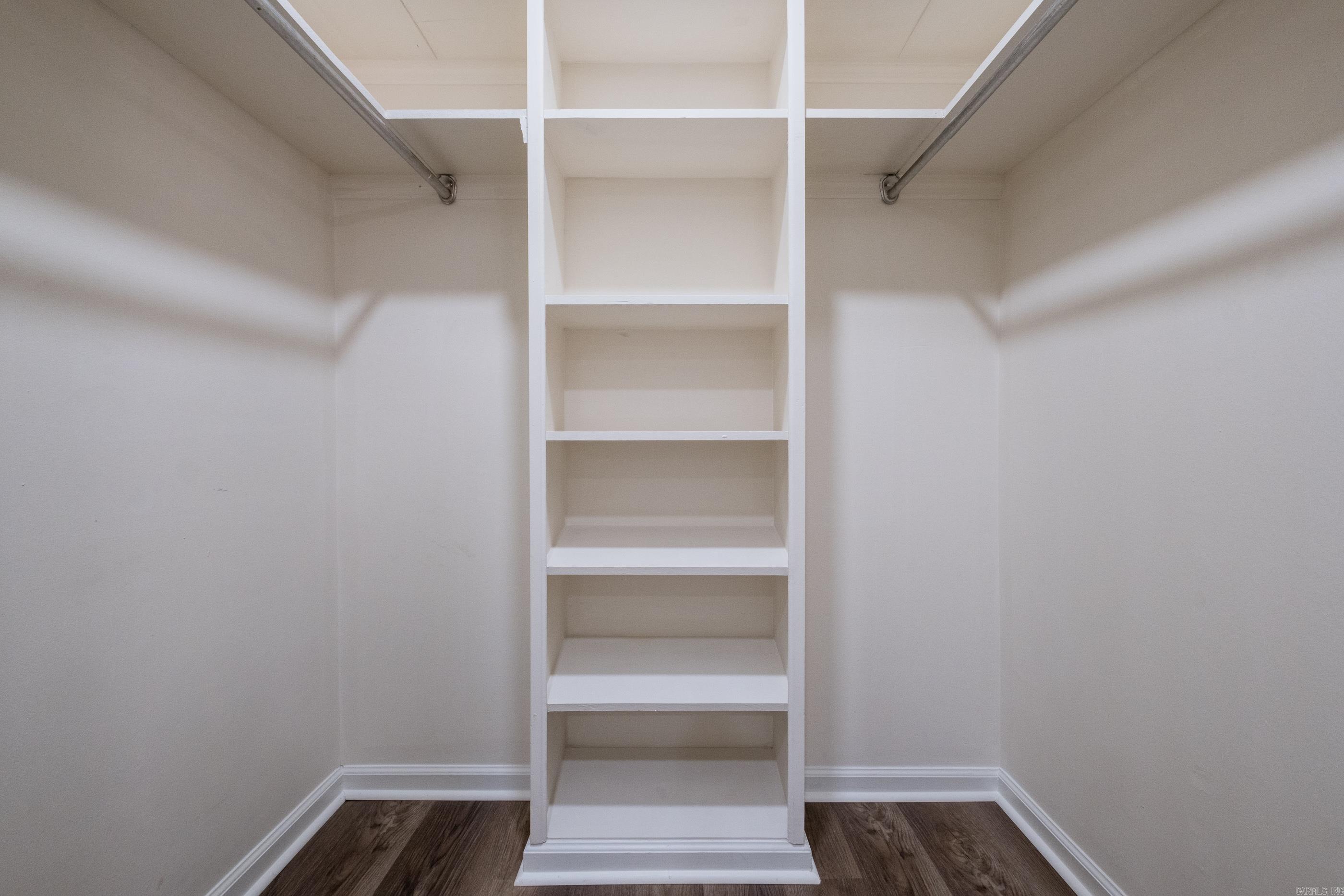 BROOKFIELD - Residential