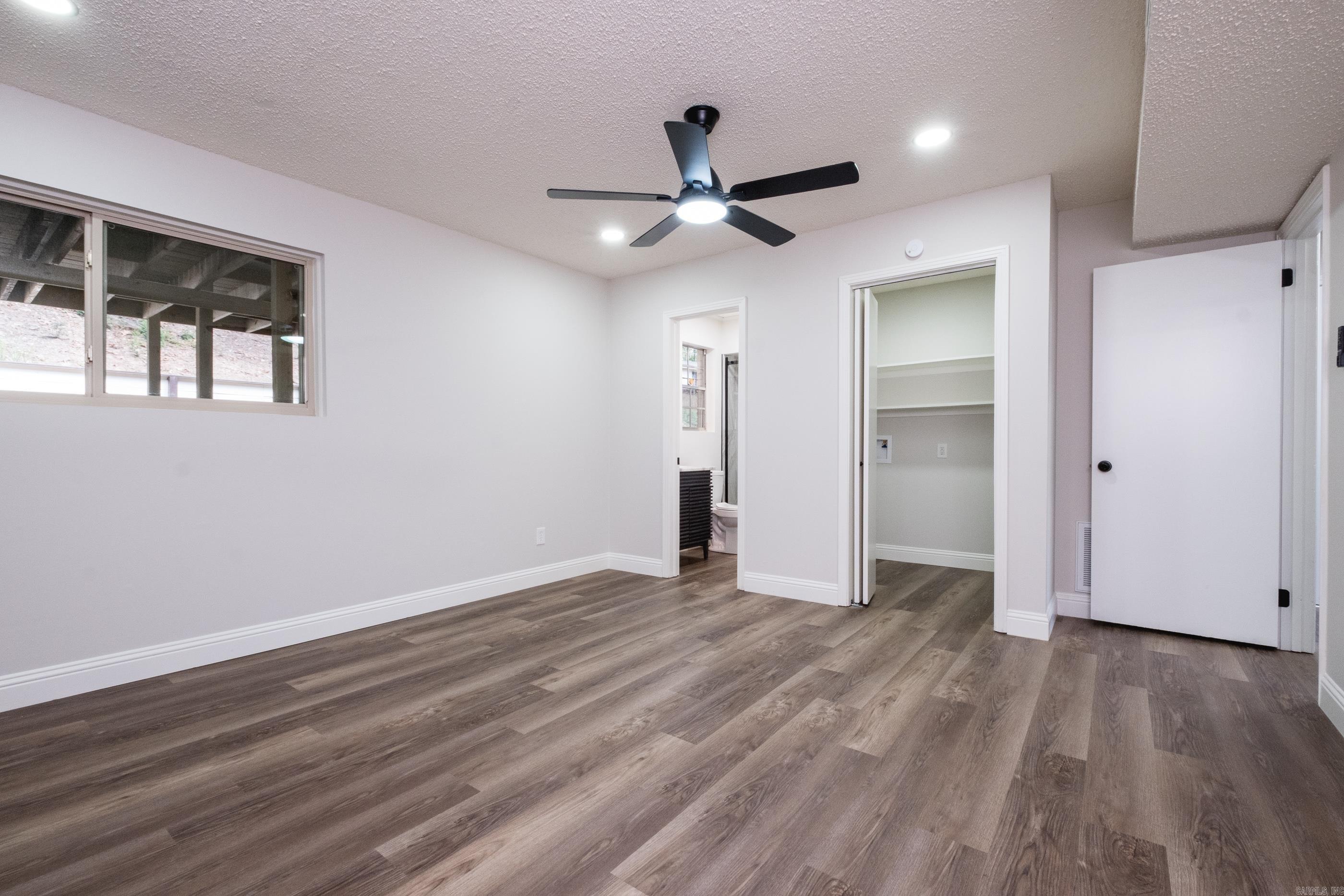 BROOKFIELD - Residential