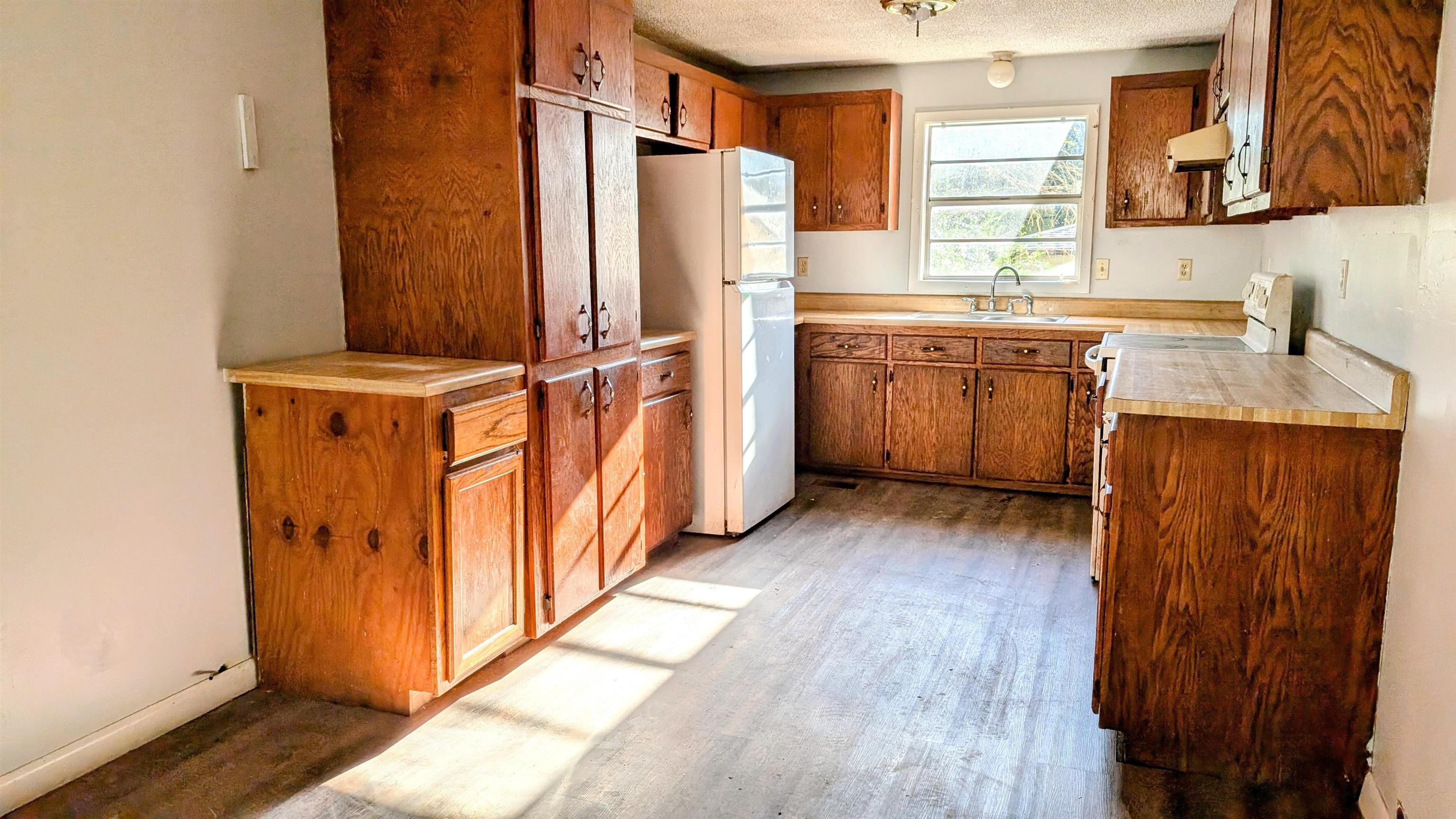 Lake - Residential Lease