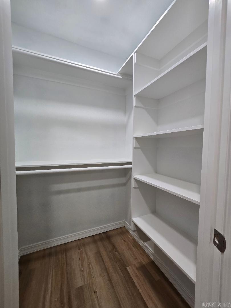 GENEVA SUB - Residential