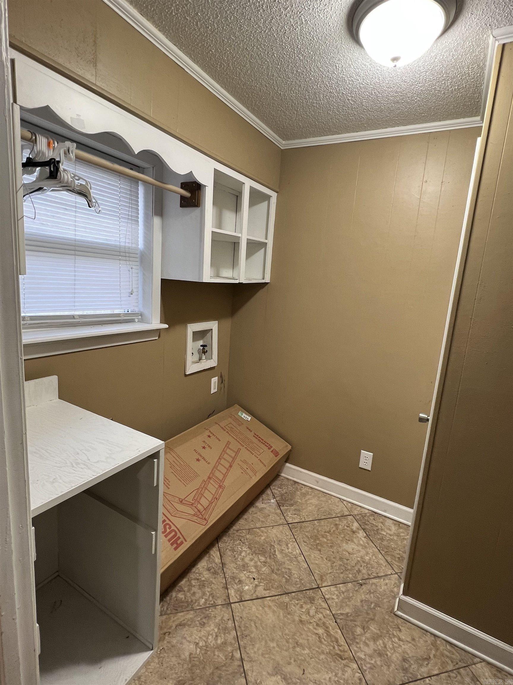 COLONIAL ACRES - Residential