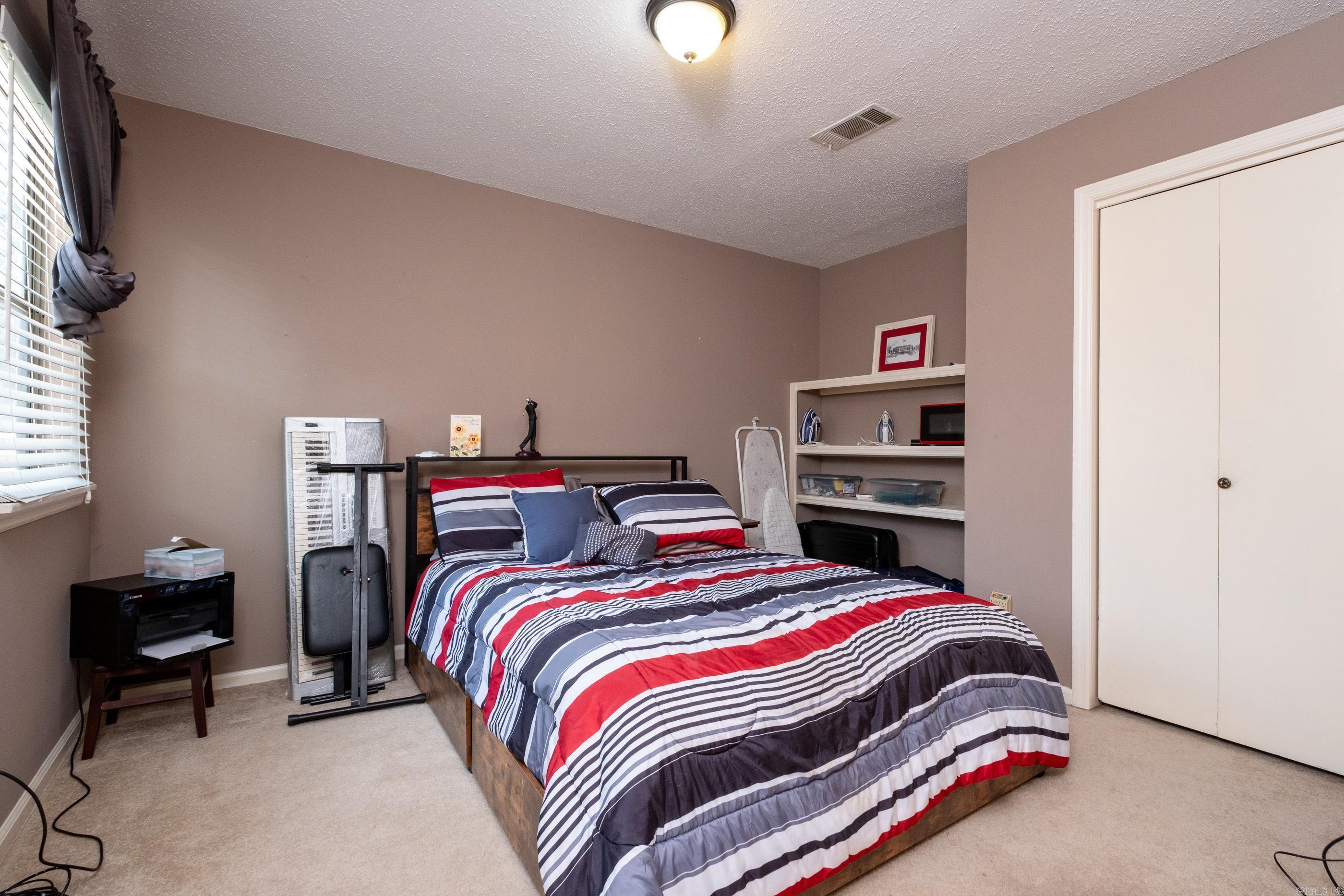 PLEASANT TREE - Residential