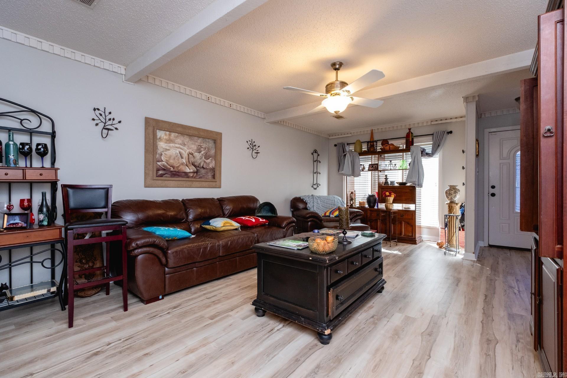 PLEASANT TREE - Residential