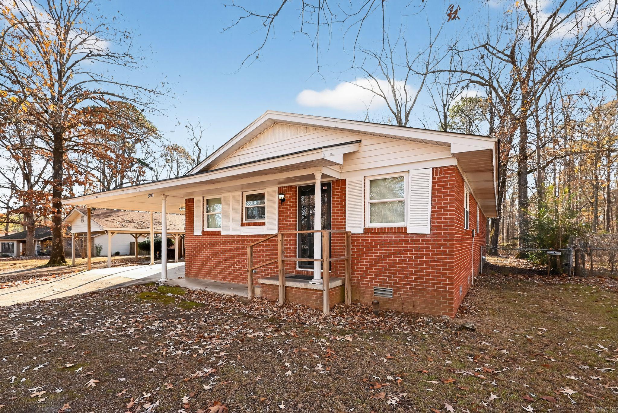 TRASKWOOD MANOR - Residential