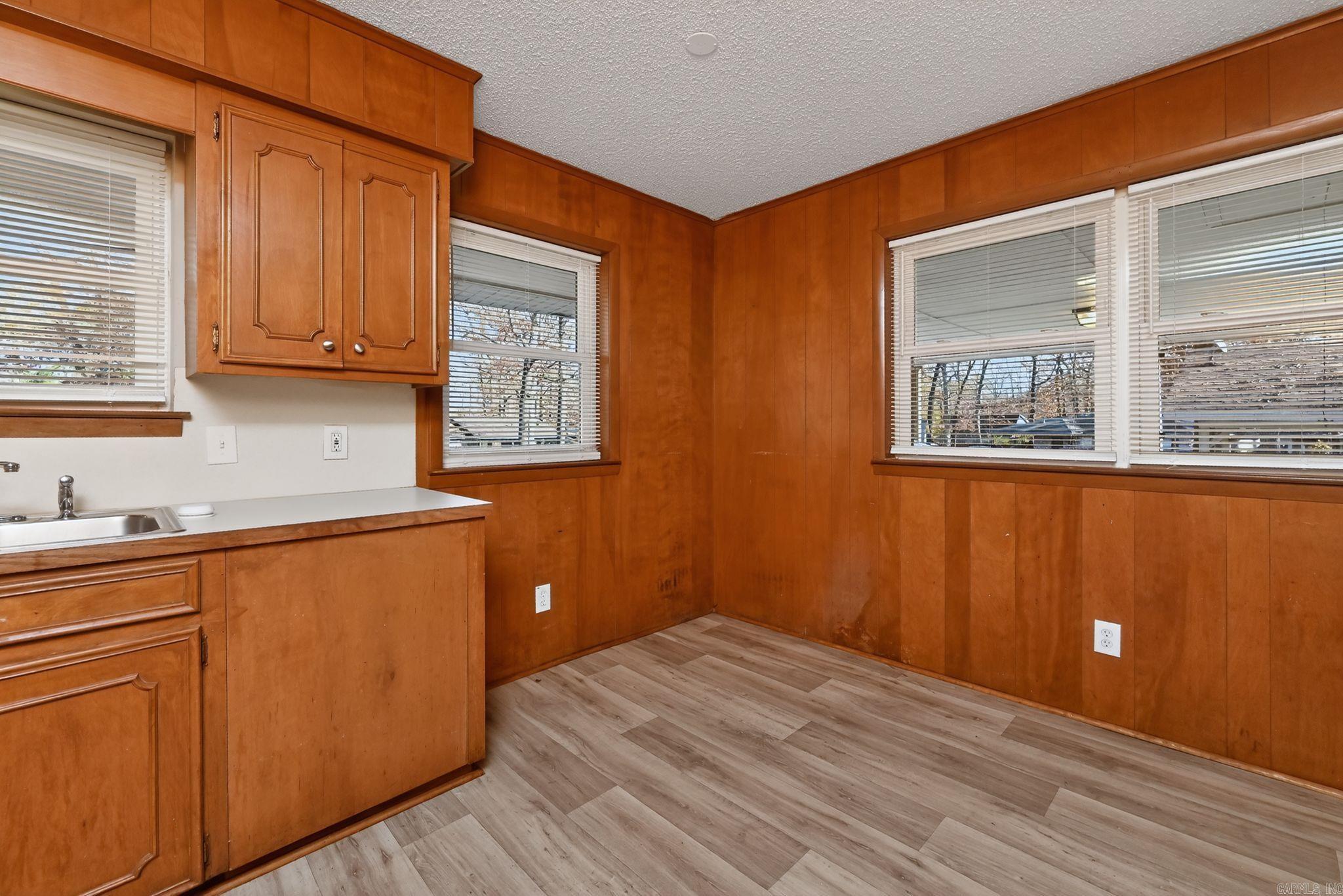 TRASKWOOD MANOR - Residential