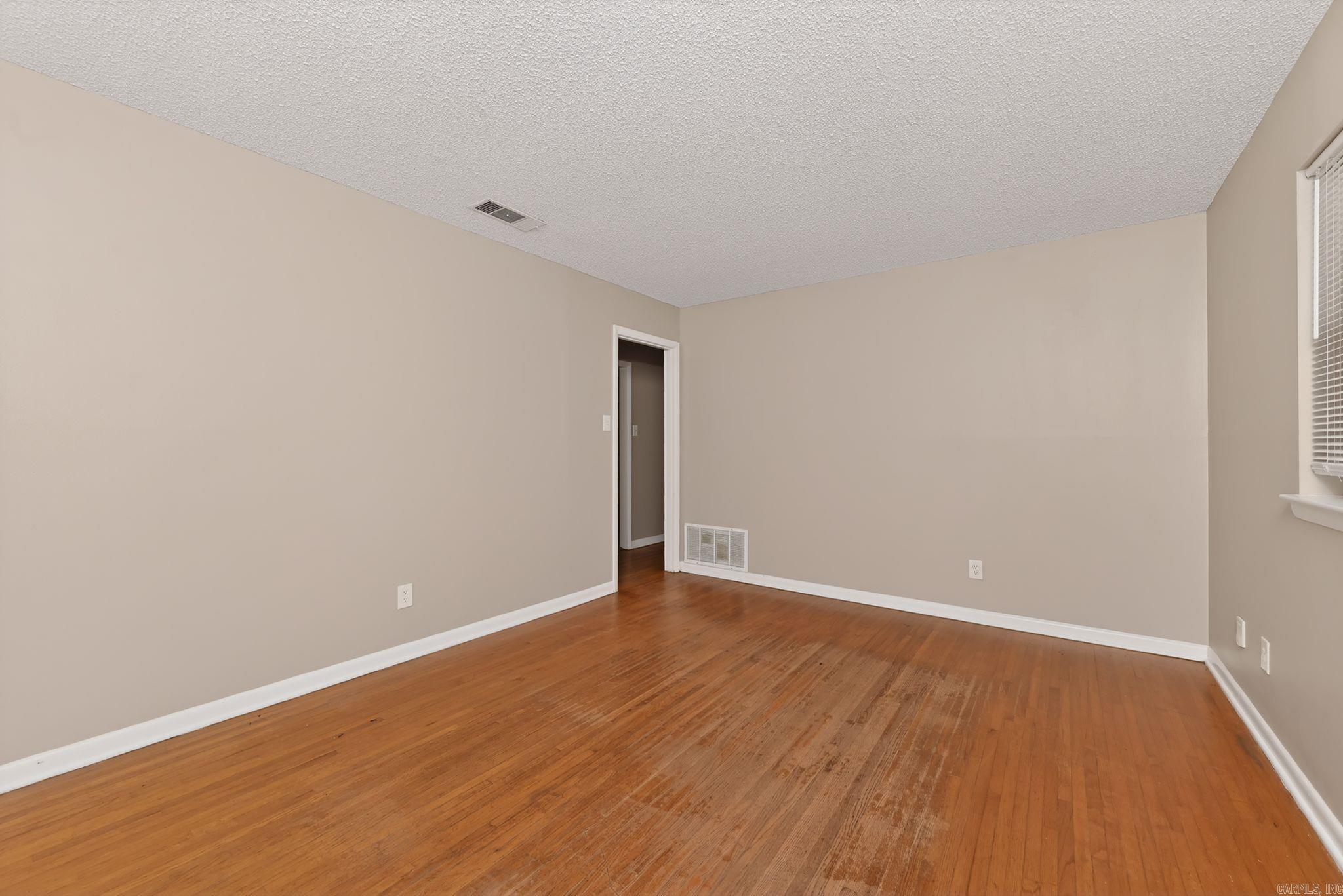 TRASKWOOD MANOR - Residential