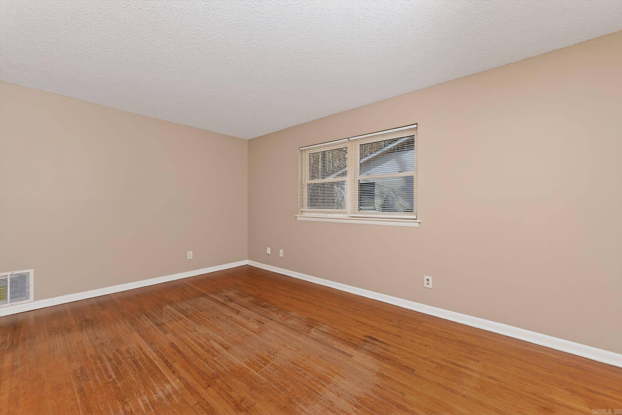 TRASKWOOD MANOR - Residential