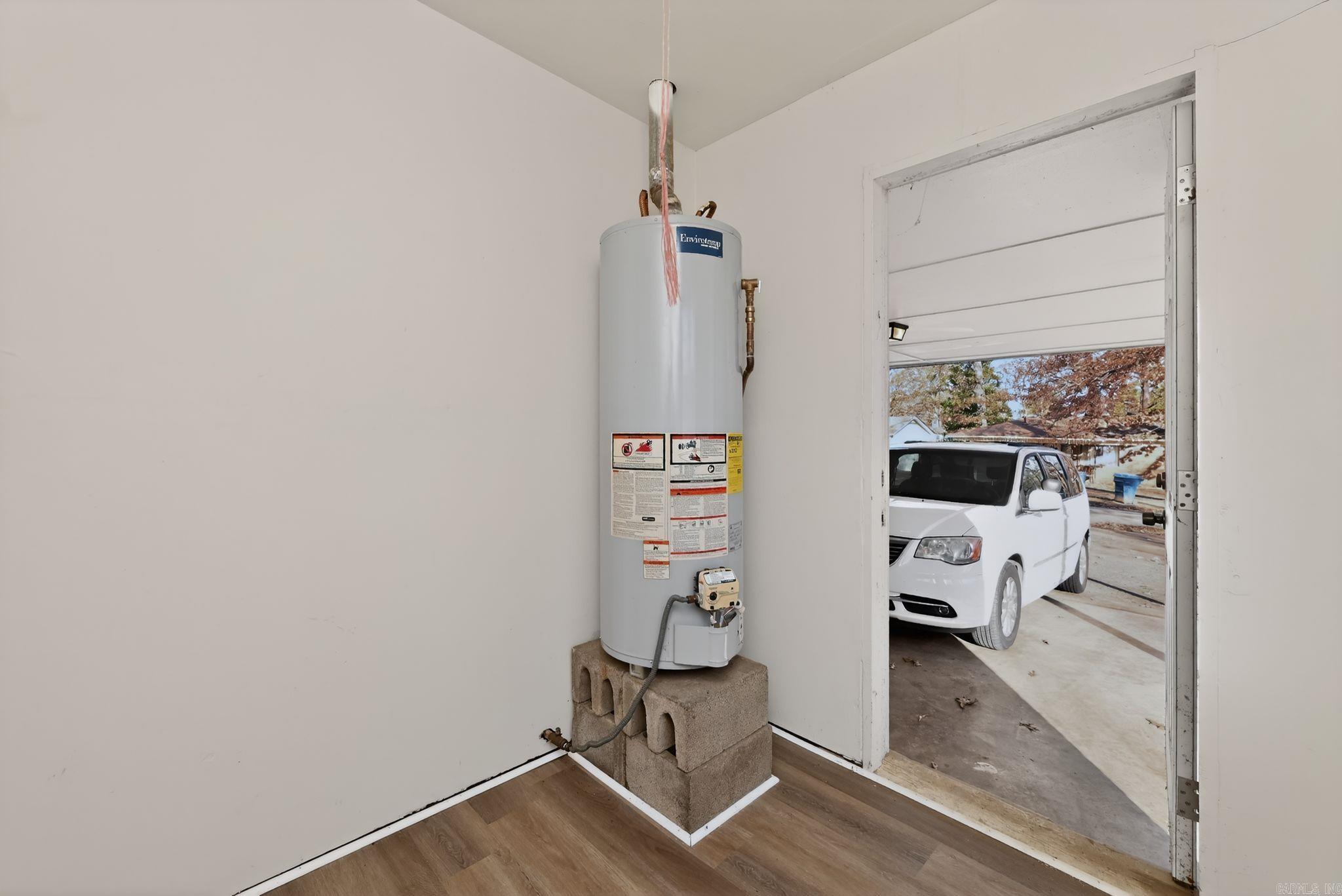 TRASKWOOD MANOR - Residential