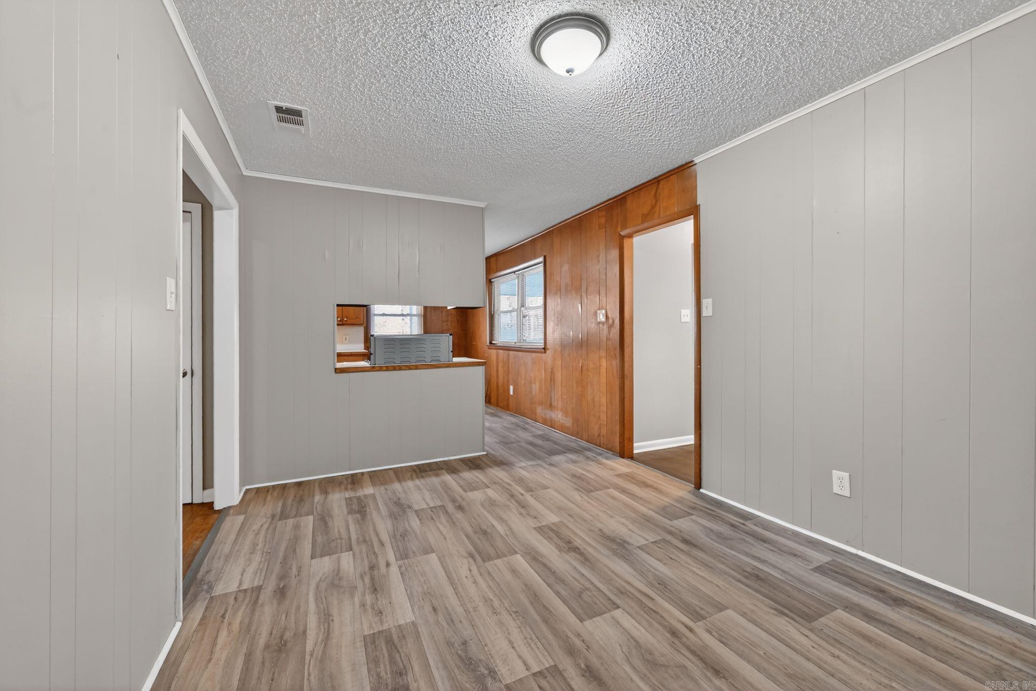 TRASKWOOD MANOR - Residential