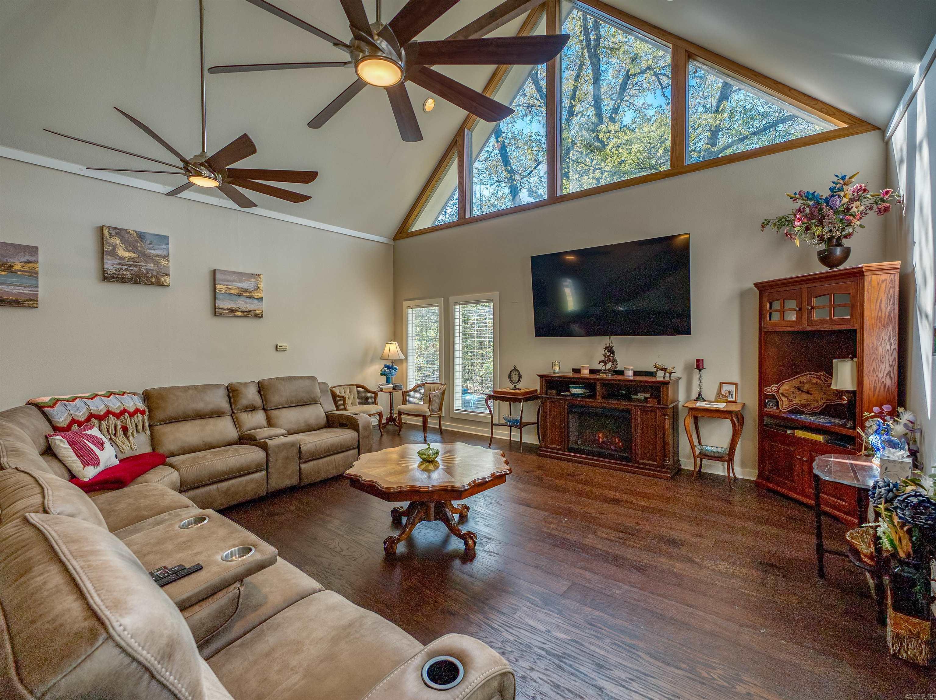 SILLS PENINSULA - Residential