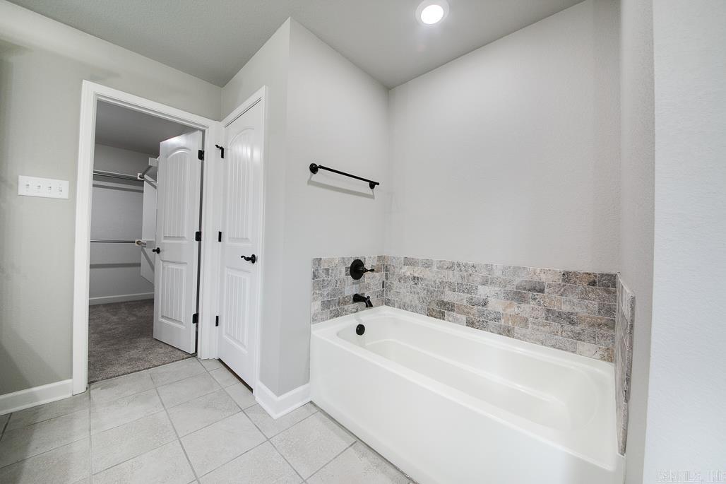 Autumbrook - Residential Lease